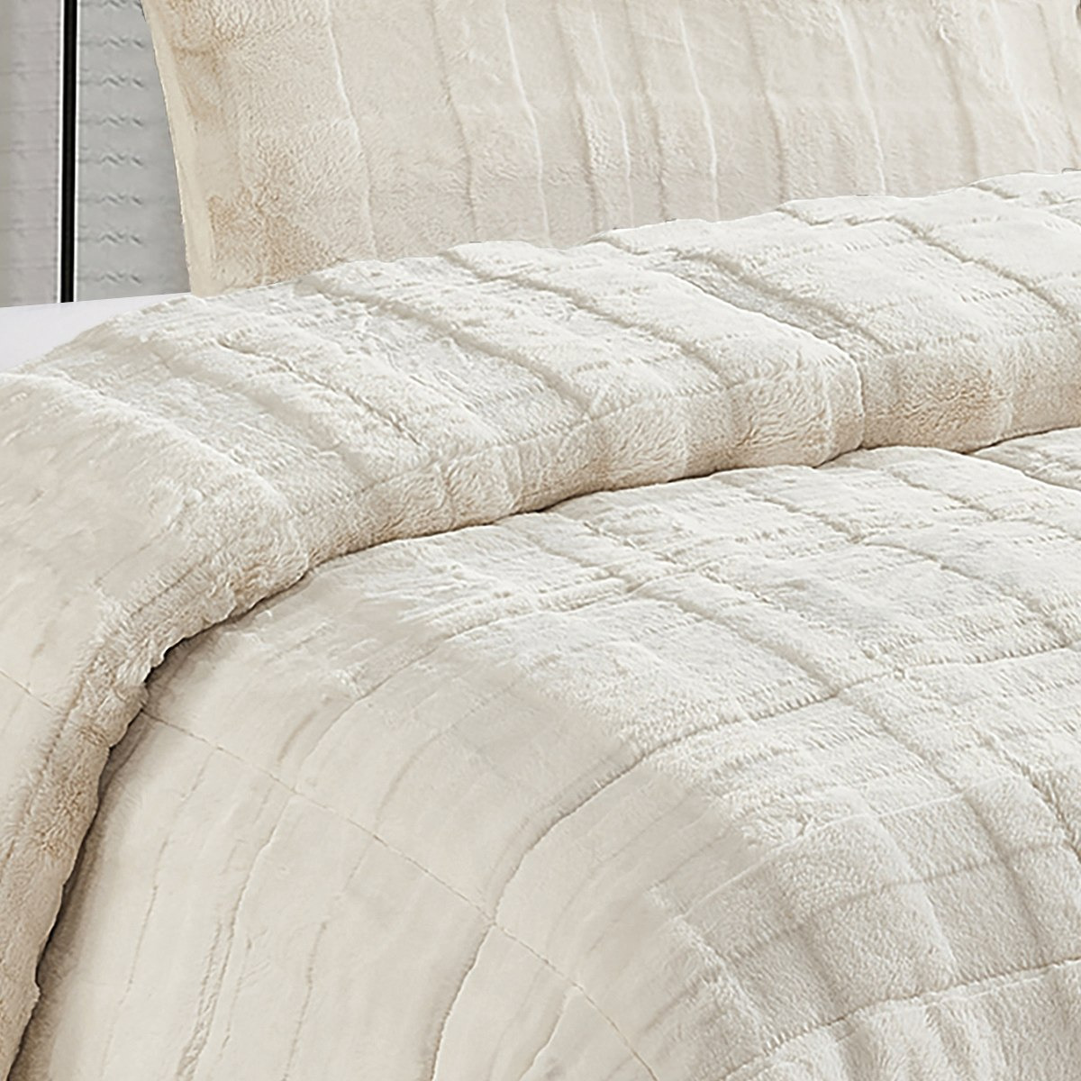 طقم لحاف مزدوج فرو أرنب صناعي قطعتين من ليا ألبا - 150x220 سم-hbxkidsandyouth-beddingandfurnishings-comfortersets-image-3