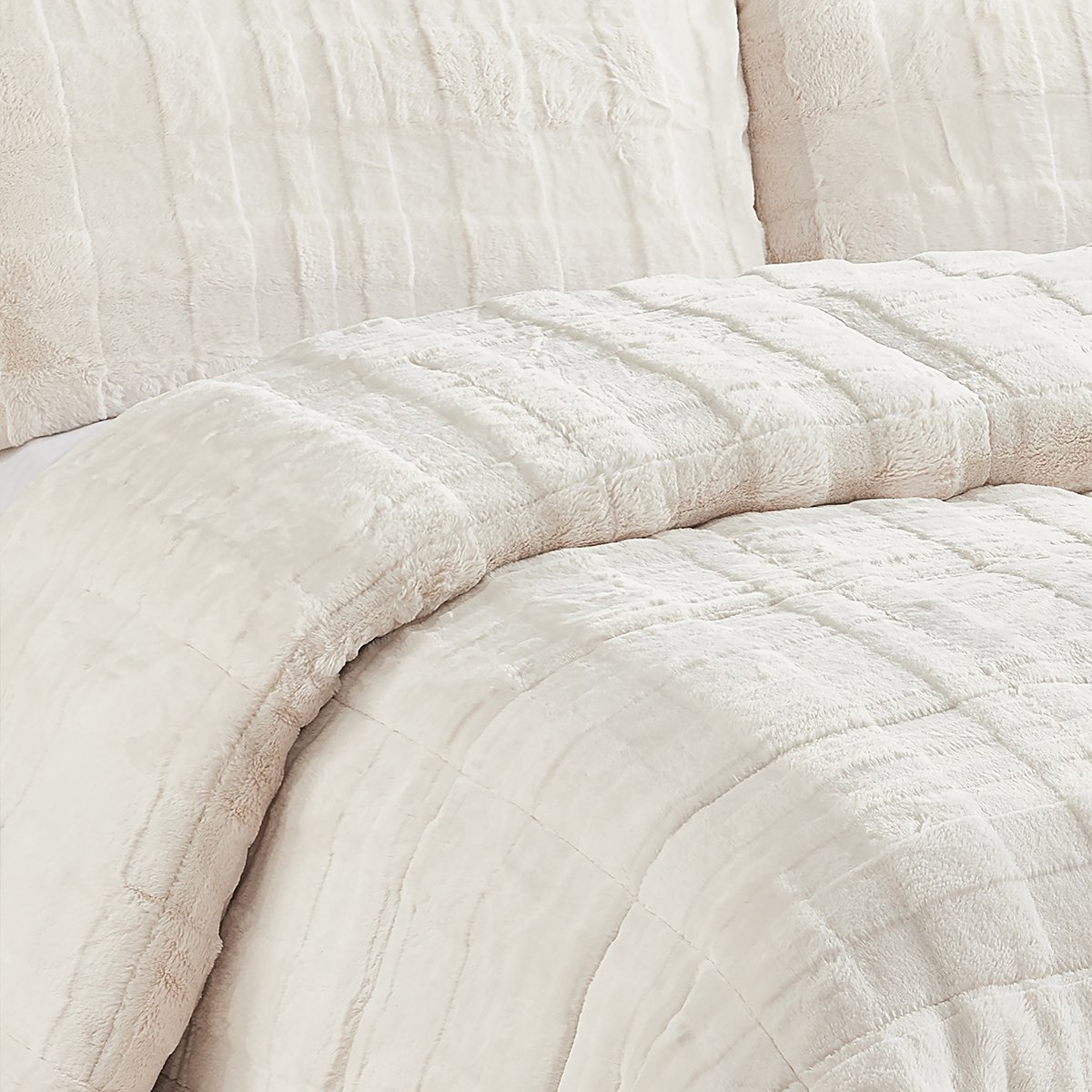 طقم لحاف كينج 3 قطع فرو أرنب صناعي من ليا ألبا - 220x240 سم-hbxhomeware-hbxdecorandfurnishings-image-3