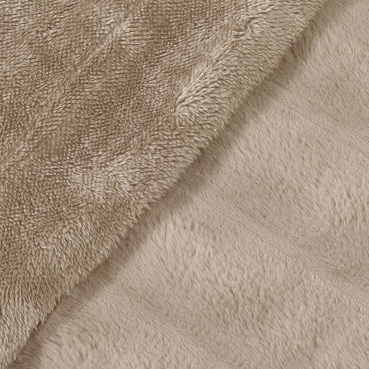 بطانية  فرو أرنب كينج مزدوجة الطبقات من ليا ديبا - 220x240 سم-hbxhomeware-hbxbedroom-image-4