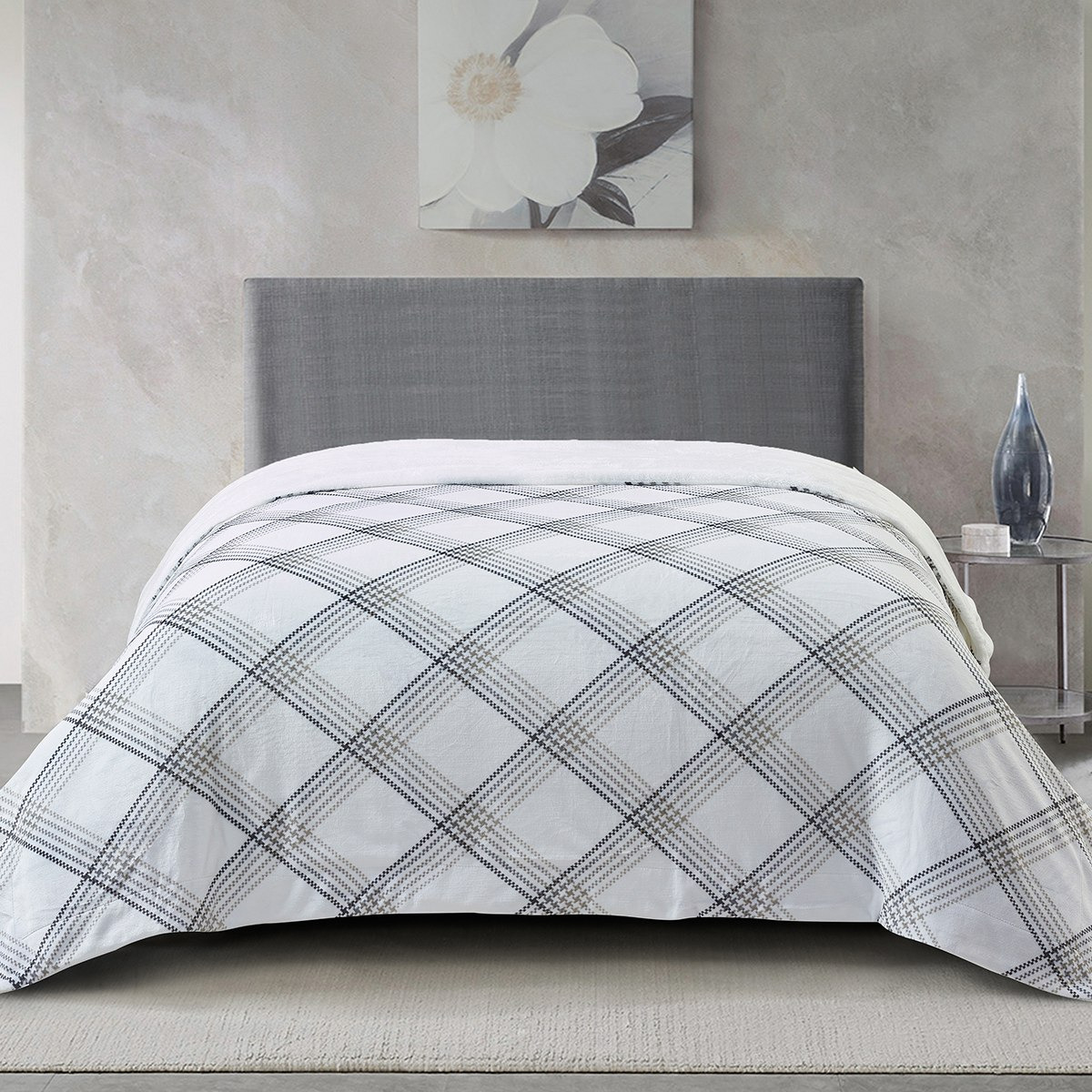 بطانية فلانيل شيربا كوين بطبعات من براكستون فيولا- 200x220 سم-hbxhomeware-hbxbedroom-image-2