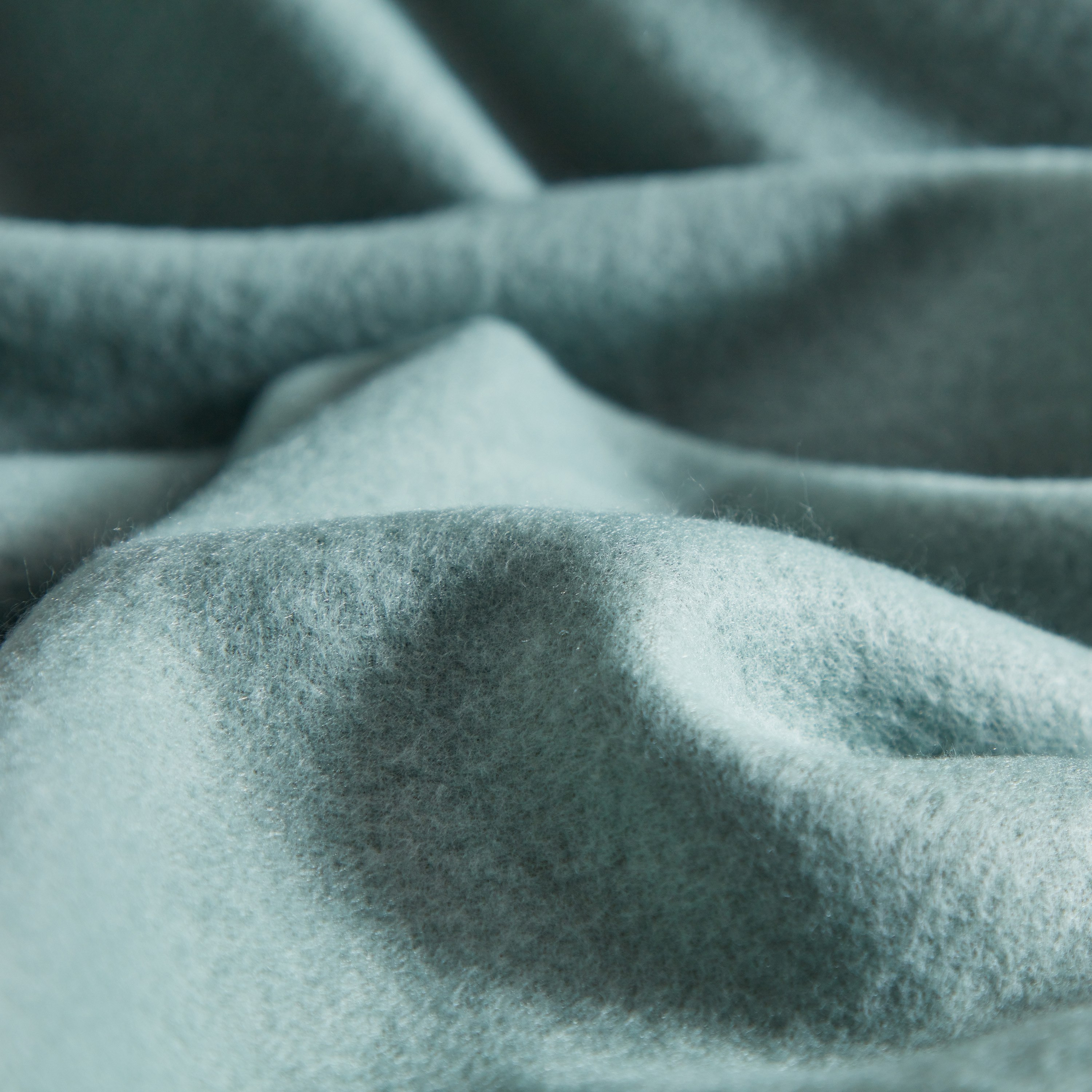 Atlanta Solid Recycled Polar Fleece Twin Blanket - 150x200 cm-hbxhomeware-hbxbedroom-image-3