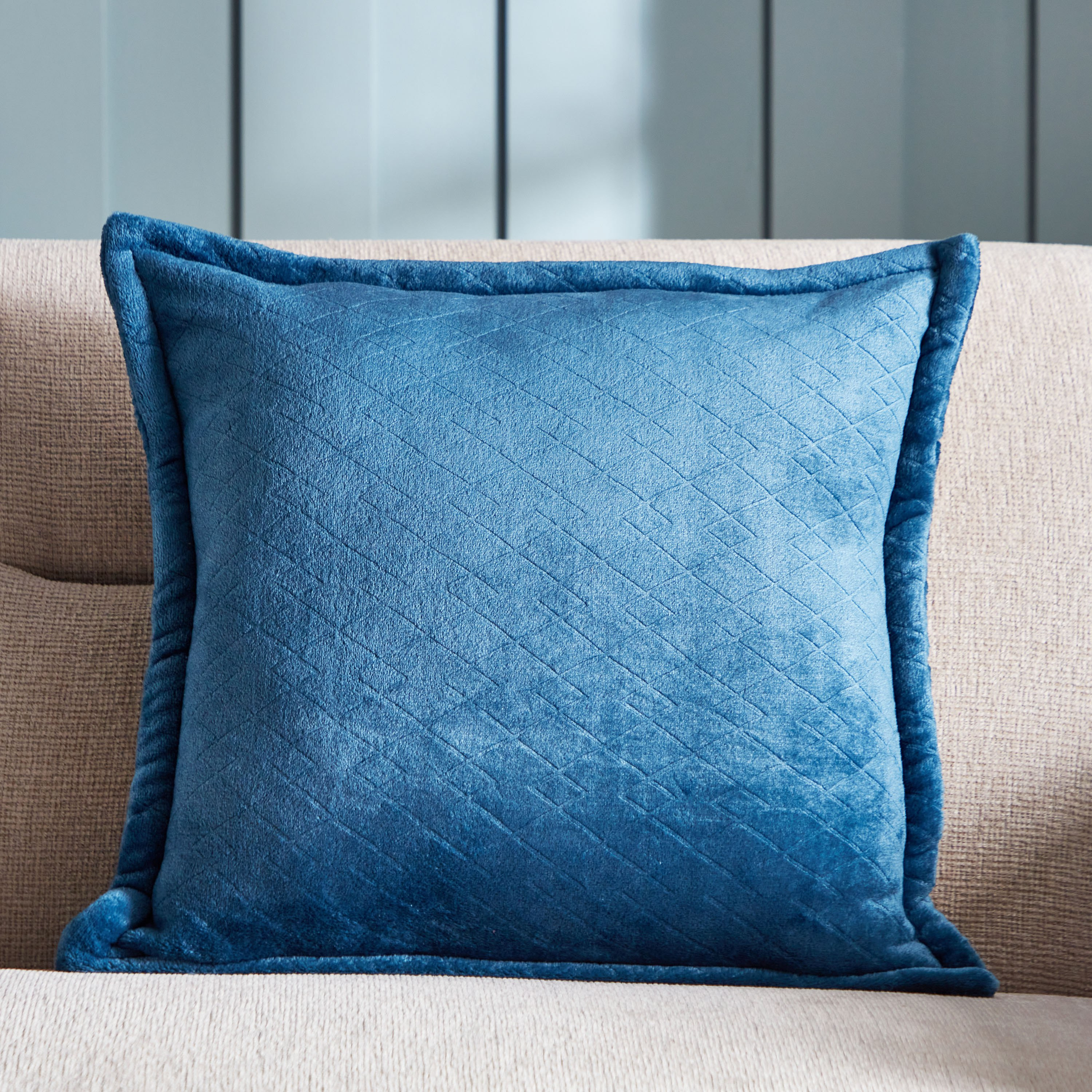 غطاء وسادة فلانيل منقوش سادة من لافيش - 45x45سم-hbxhomeware-cushionsandcovers-cushioncovers-image-1
