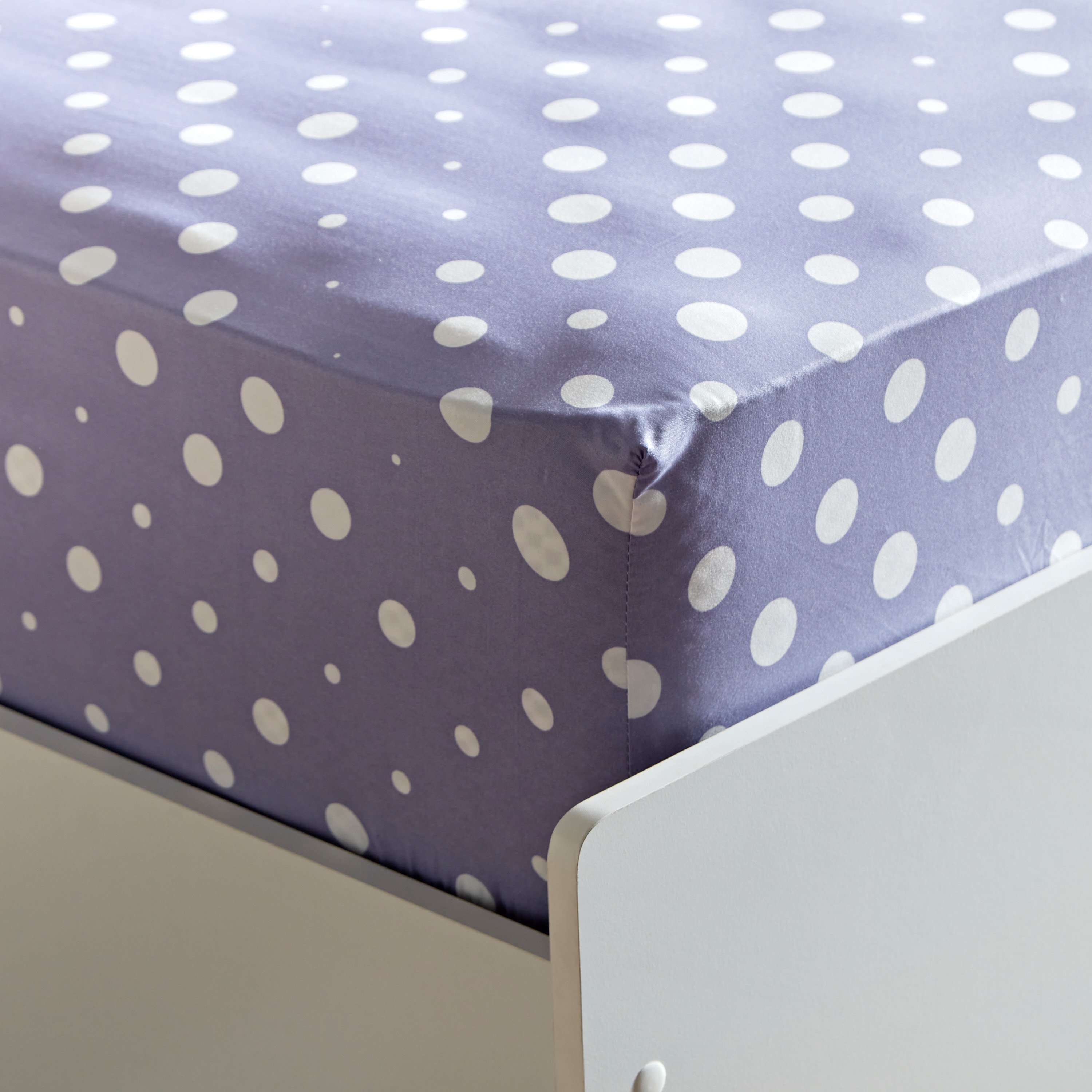 شرشف مطاطي فردي من الألياف الدقيقة من نورا - 90x190+25 سم-hbxhomeware-bedding-fittedsheets-image-4