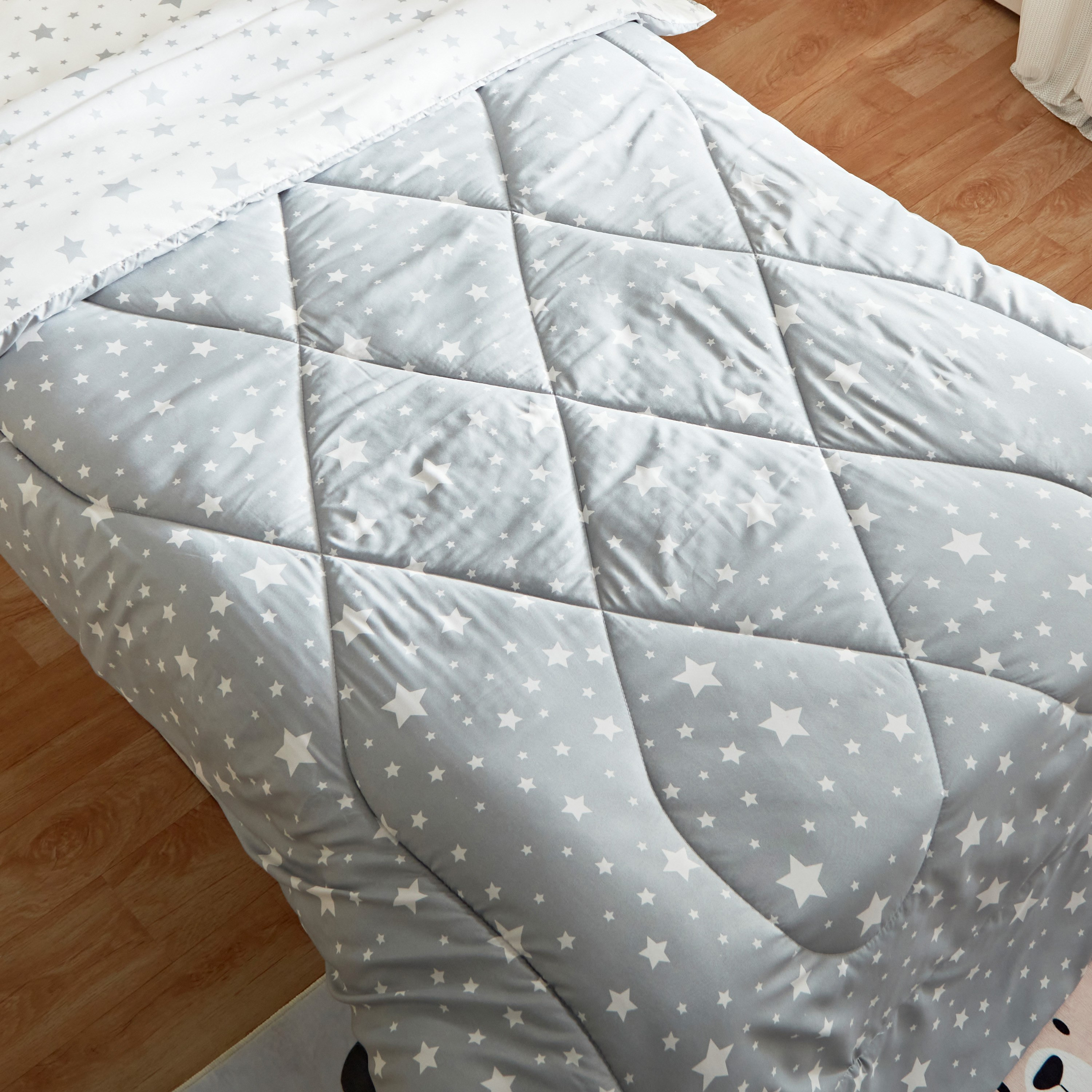 لحاف فردي من الألياف الدقيقة ويفز من نورا - 135x220 سم-hbxhomeware-hbxkidsandyouth-image-4