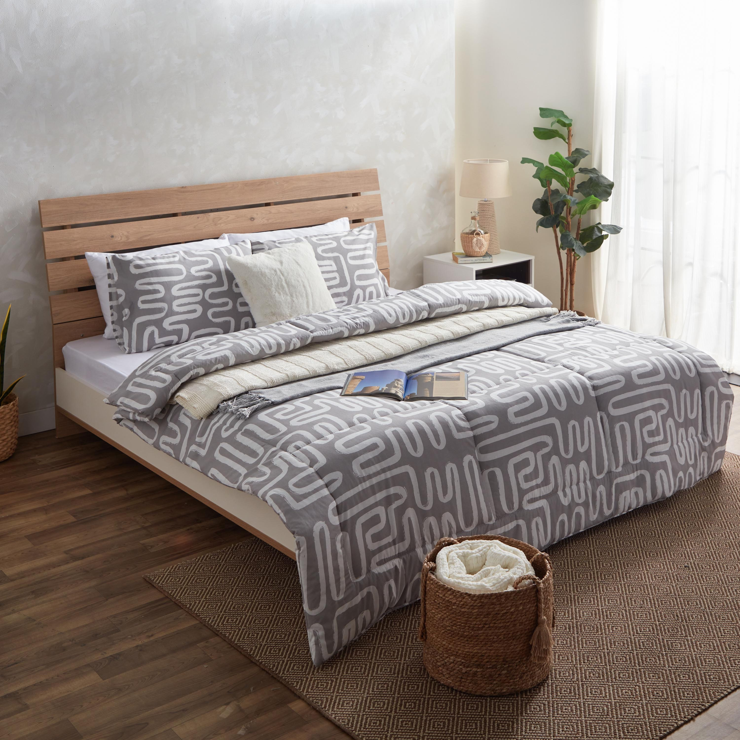 طقم لحاف كينج 3 قطع من البولي قطن من ألبانيا ليزهي -220x240 سم-hbxhomeware-hbxdecorandfurnishings-image-9
