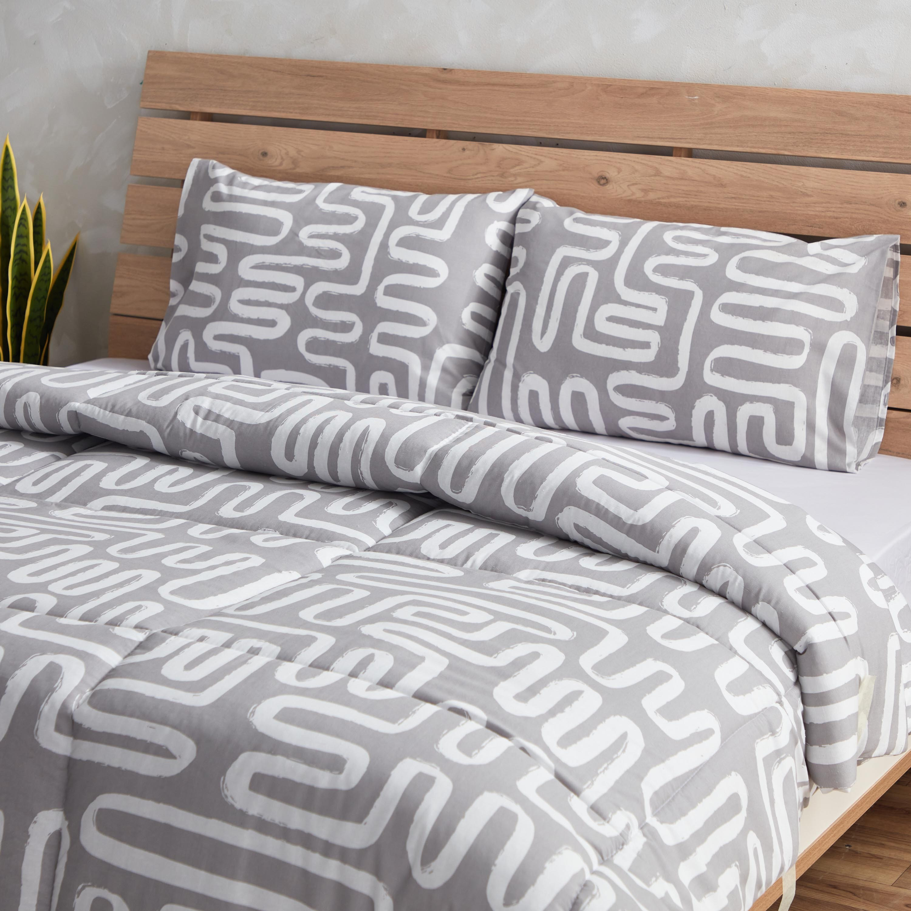 طقم لحاف كينج 3 قطع من البولي قطن من ألبانيا ليزهي -220x240 سم-hbxhomeware-hbxdecorandfurnishings-image-6