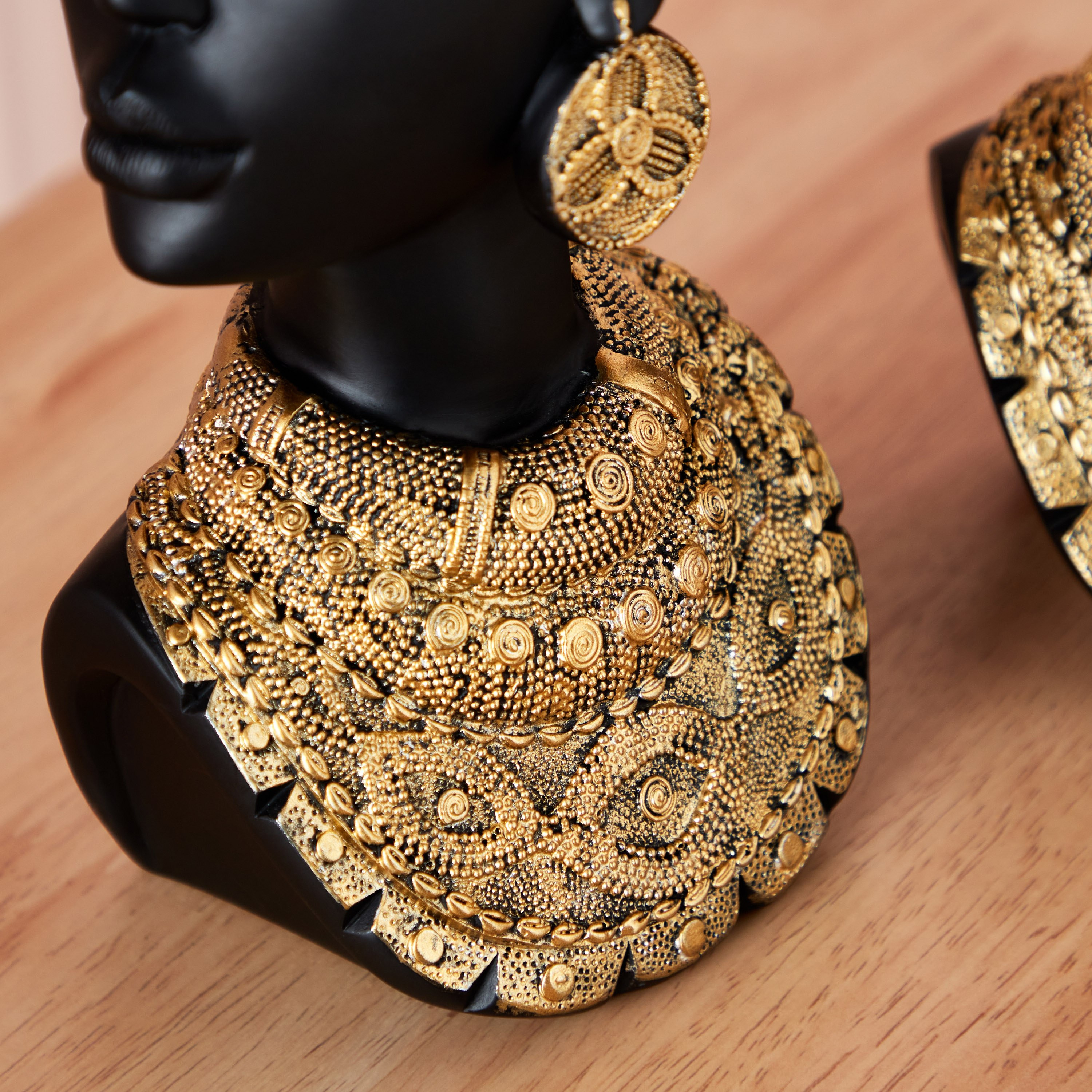 تمثال سيدة مع اكسسوارات من سيم - 17x17x27.5 سم-hbxhomeware-homedecor-figurinesandornaments-image-3