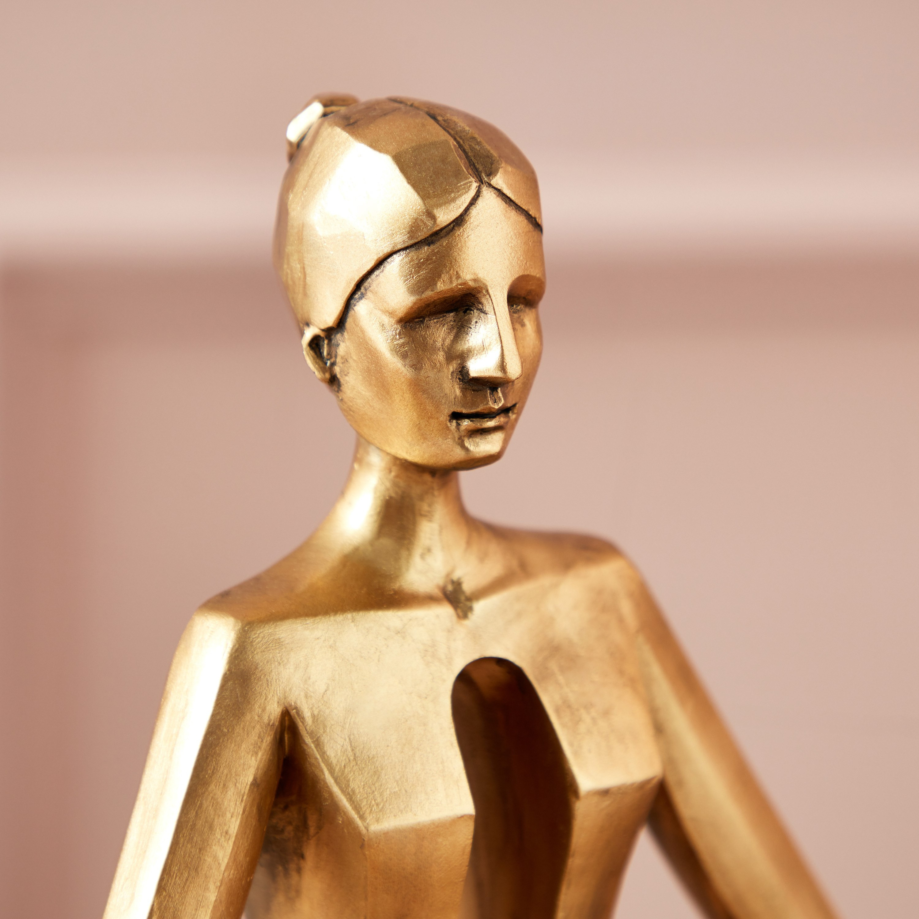 تمثال من سيم - 26.5x8.5x24 سم-hbxhomeware-homedecor-figurinesandornaments-image-4