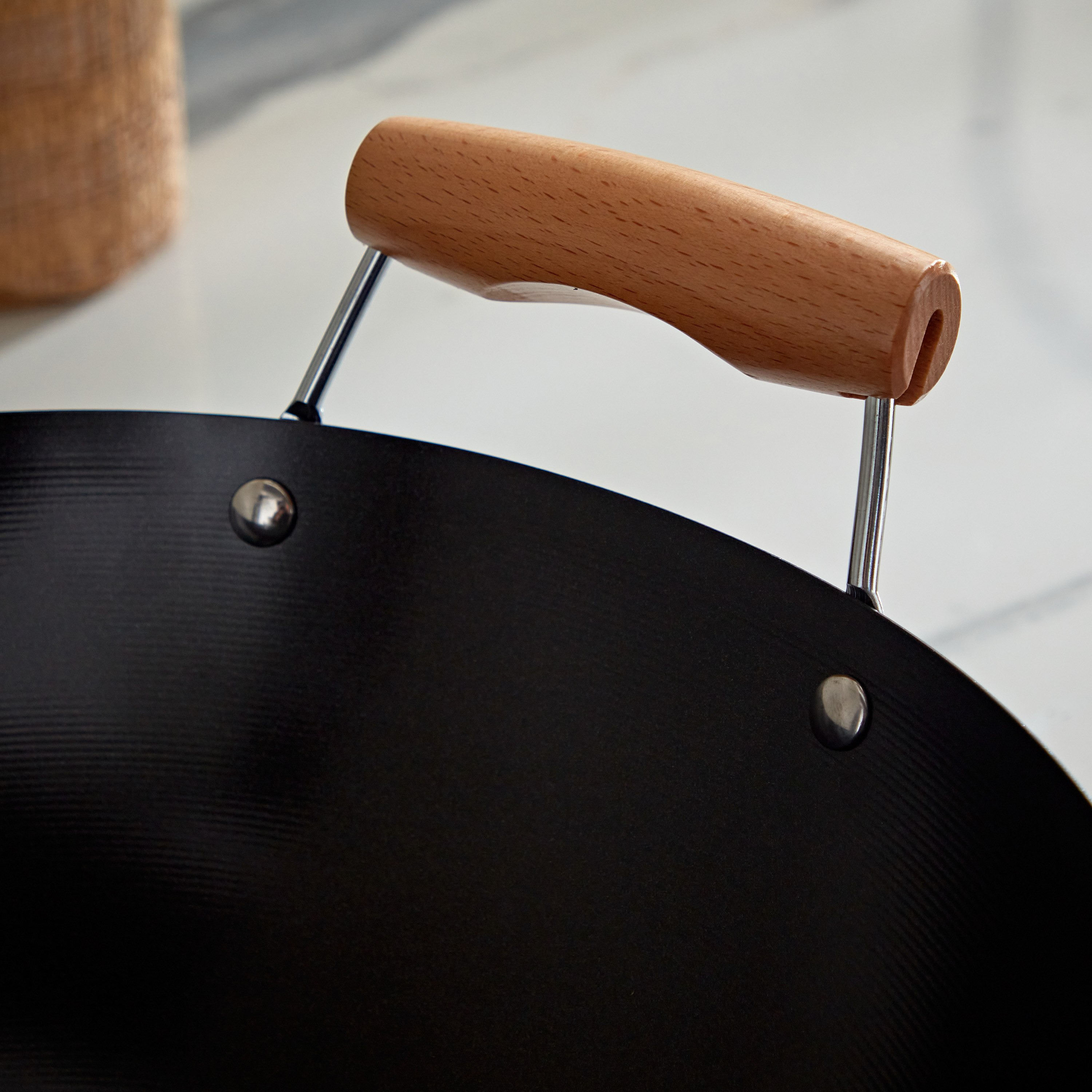 مقلاة ووك صلب كربوني بإطار شبكي ستيل من لا ناتورا - 35.5 سم-hbxhomeware-hbxkitchen-image-5