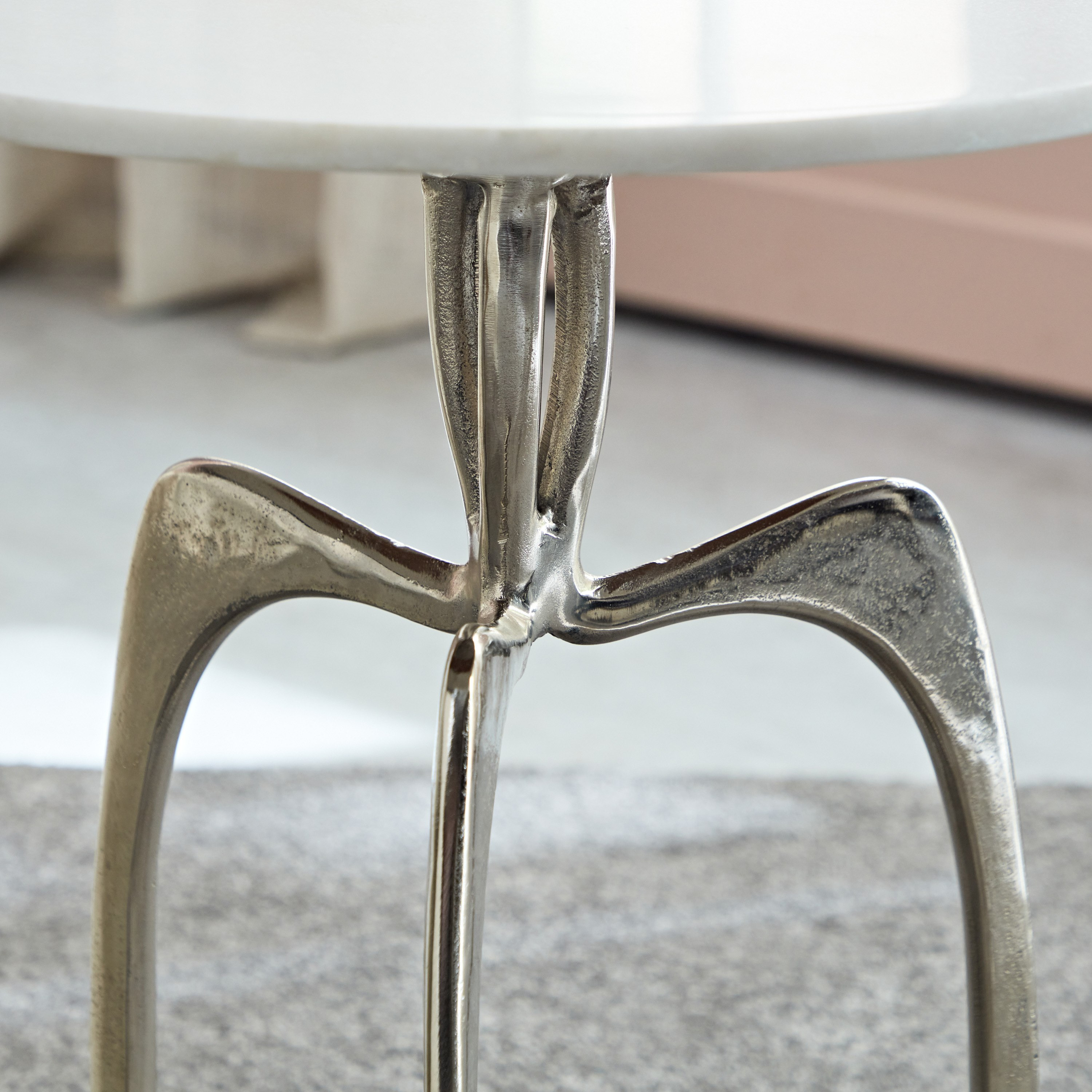 طاولة جانبية بسطح من الرخام الأصلي - أرك من فيندرا-hbxfurniture-livingroom-endtables-image-4