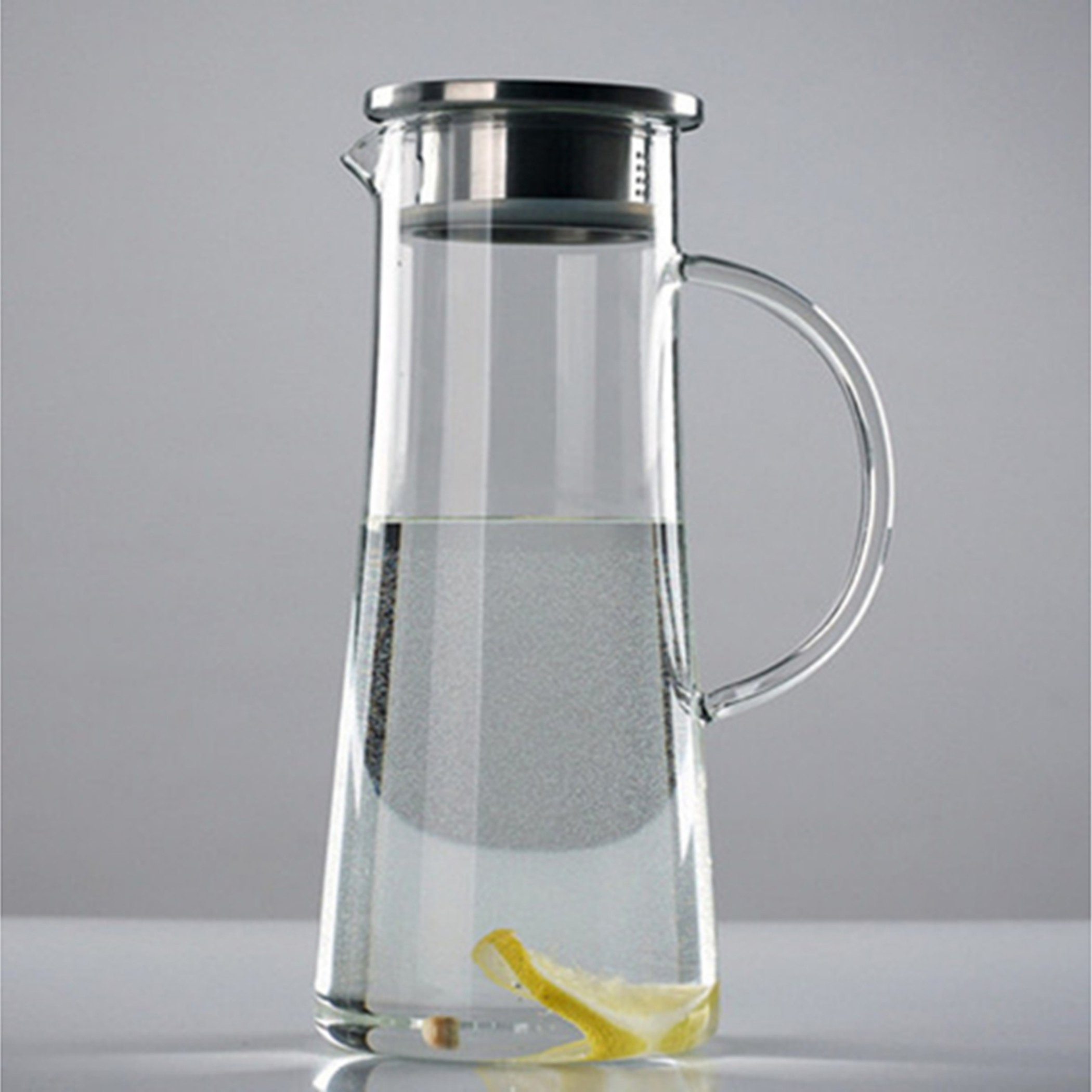 إبريق ماء زجاج بوروسيليكات مع غطاء مصفاة ستانلس ستيل من زين - 1.8 لتر-hbxhomeware-hbxkitchen-image-1