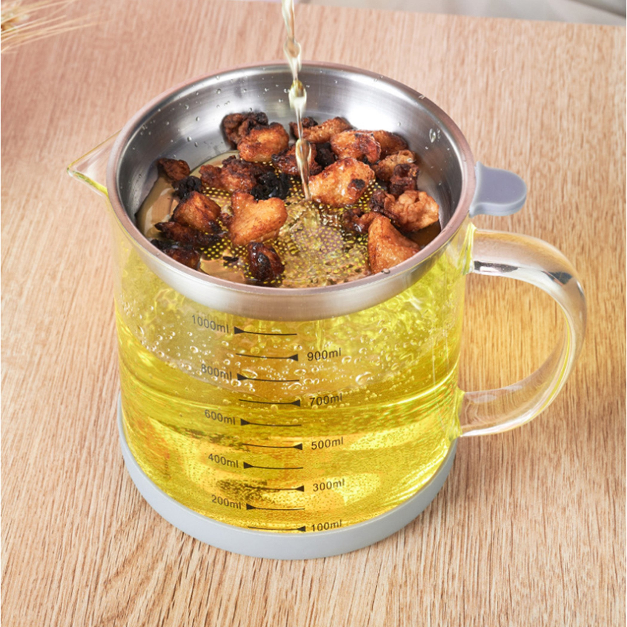 وعاء زيت زجاج بوروسيليكات مع غطاء مصفاة من زين - 1.5 لتر-hbxkitchen-kitchenware-kitchenaccessories-image-3