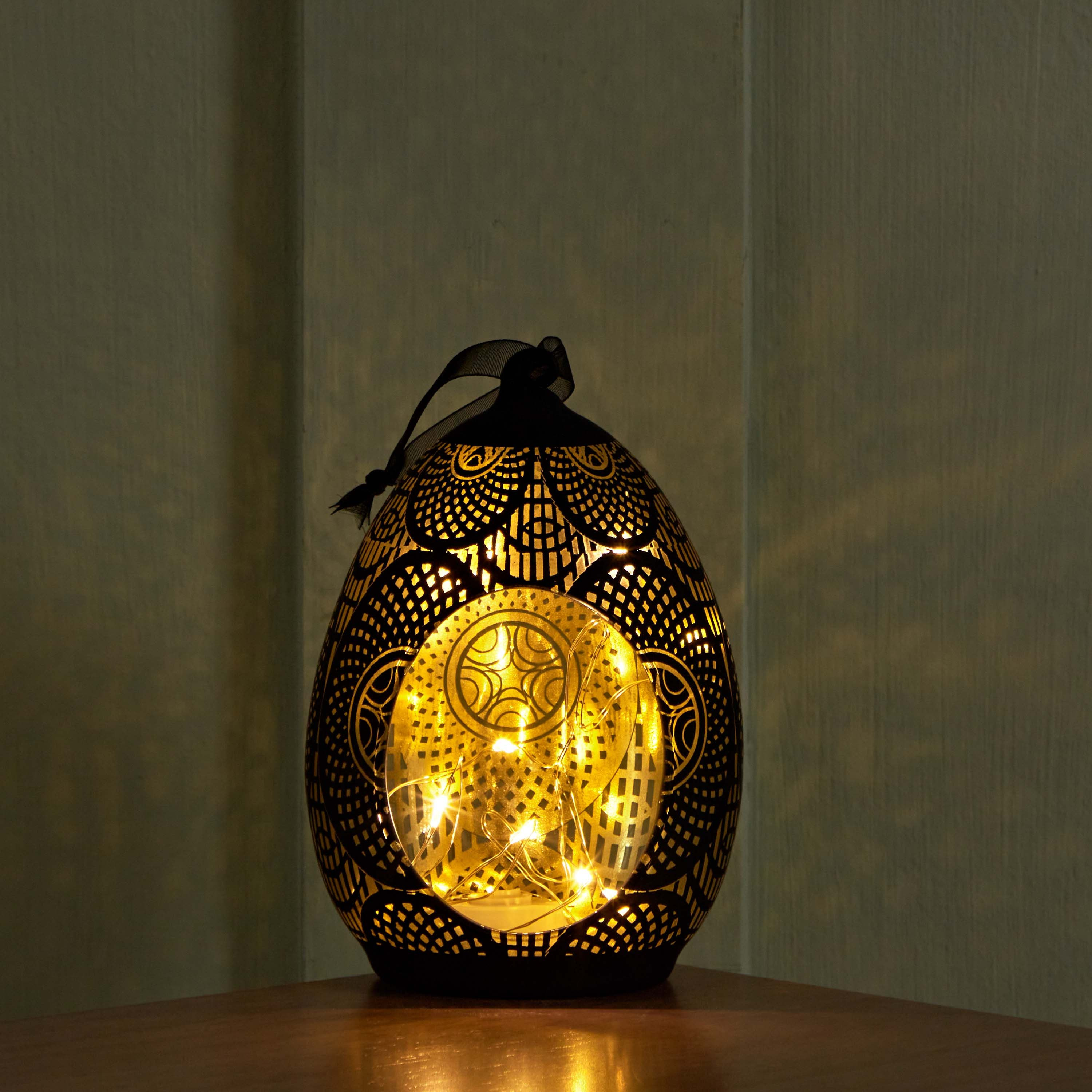 حامل شموع صغيرة زجاجي معلق من إيفرين مع أضواء إل إي دي - 9.5x9x13 سم-hbxlivingroom-decorandaccessories-candleholders-image-1