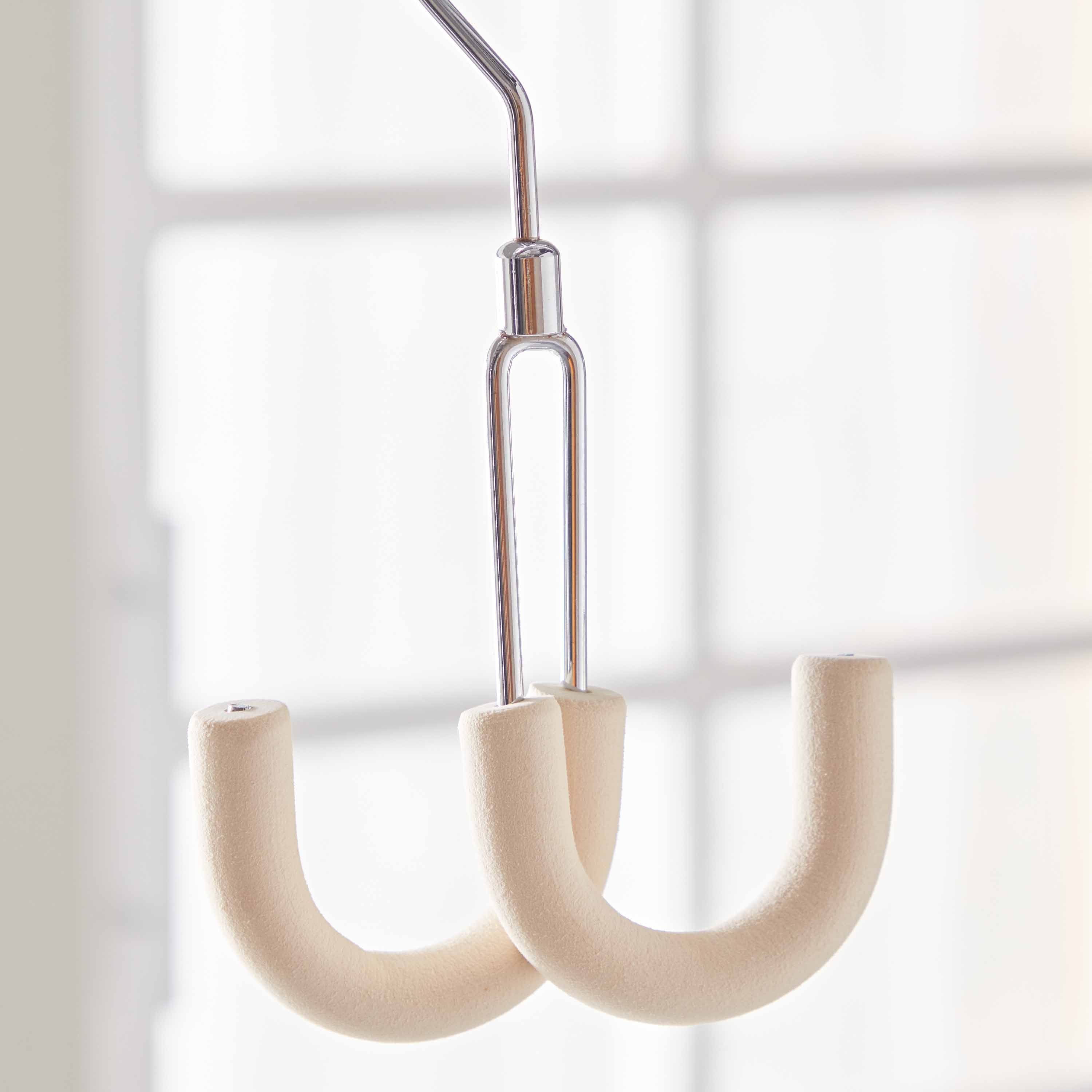 Vega Foam Covered Hanger-hbxhomeware-bathandlaundry-clothesdryingracks-image-3