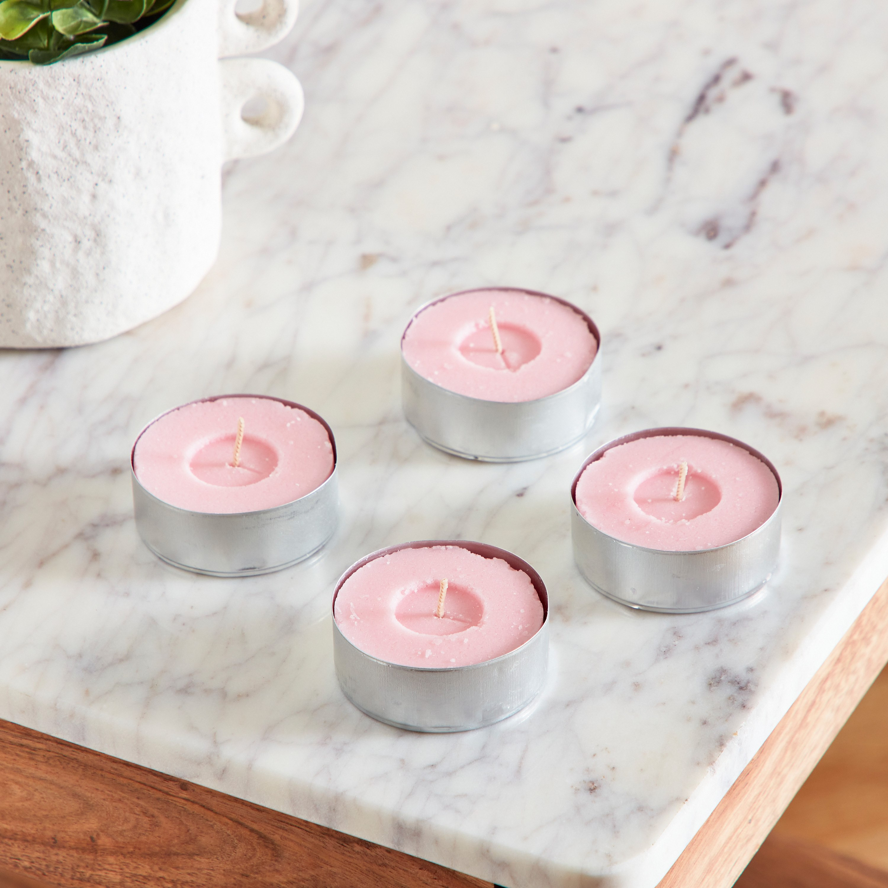 طقم شموع صغيرة 4 قطع برائحة الورد من فيلا - 152 جرام-hbxlivingroom-decorandaccessories-candles-image-1