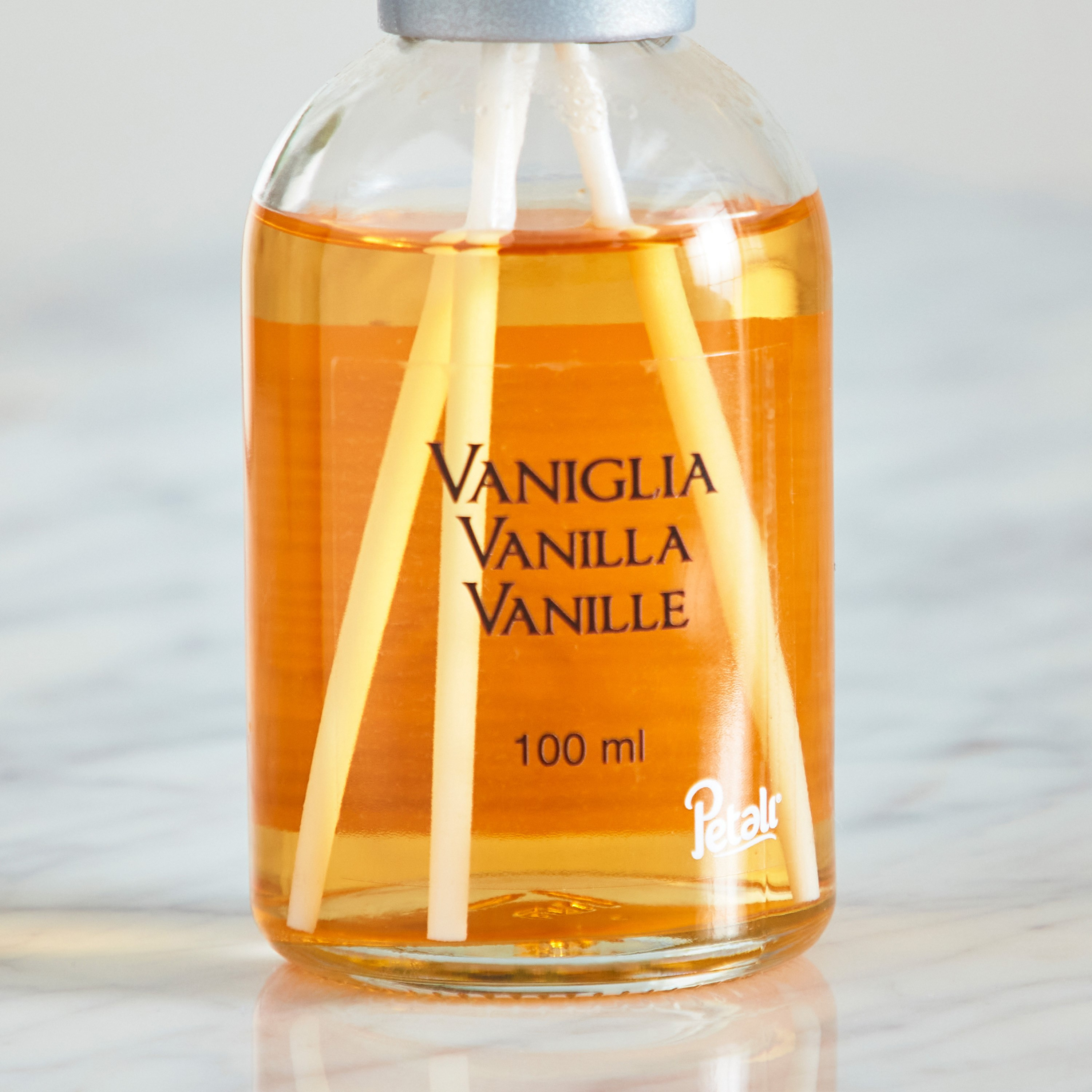 Vela Vanilla Reed Diffuser - 100 ml-PROMO_HB_AE_B1G1_250925-image-3