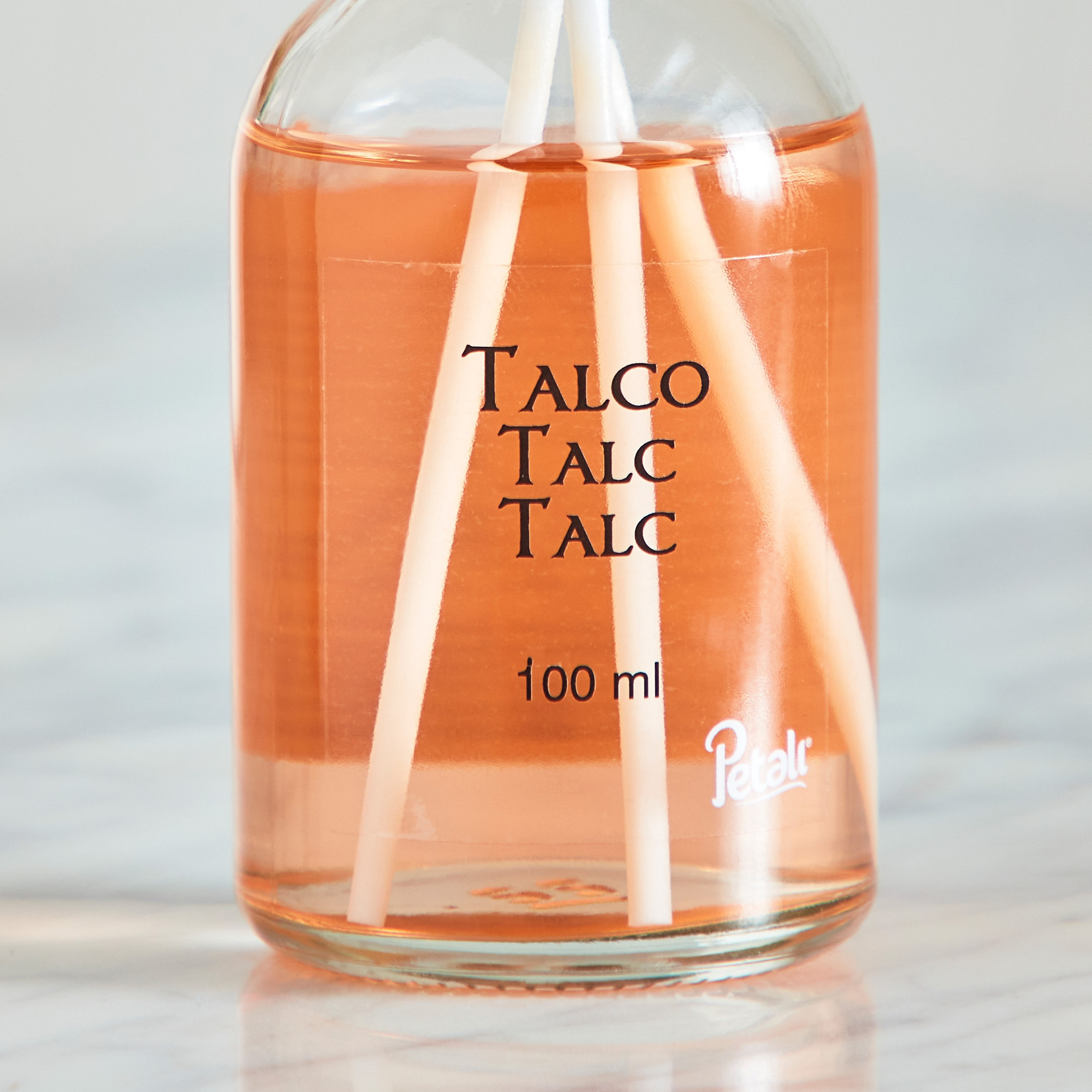 Vela Talco Reed Diffuser - 100 ml-hbxhomeware-hbxdecorandfurnishings-image-3