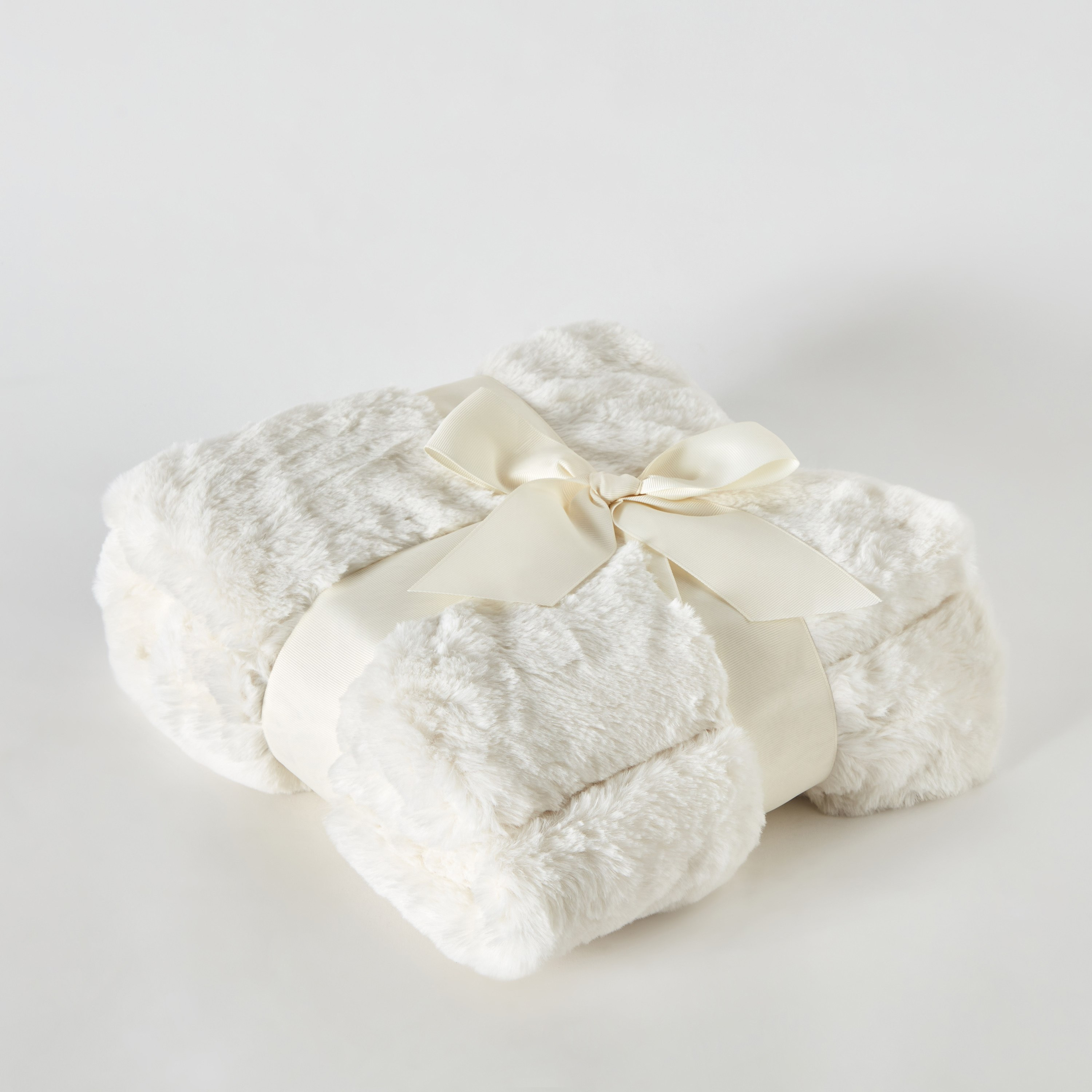 بطانية فرو أرنب صناعي من نيس - 127x152 سم-hbxhomeware-hbxbedroom-image-6