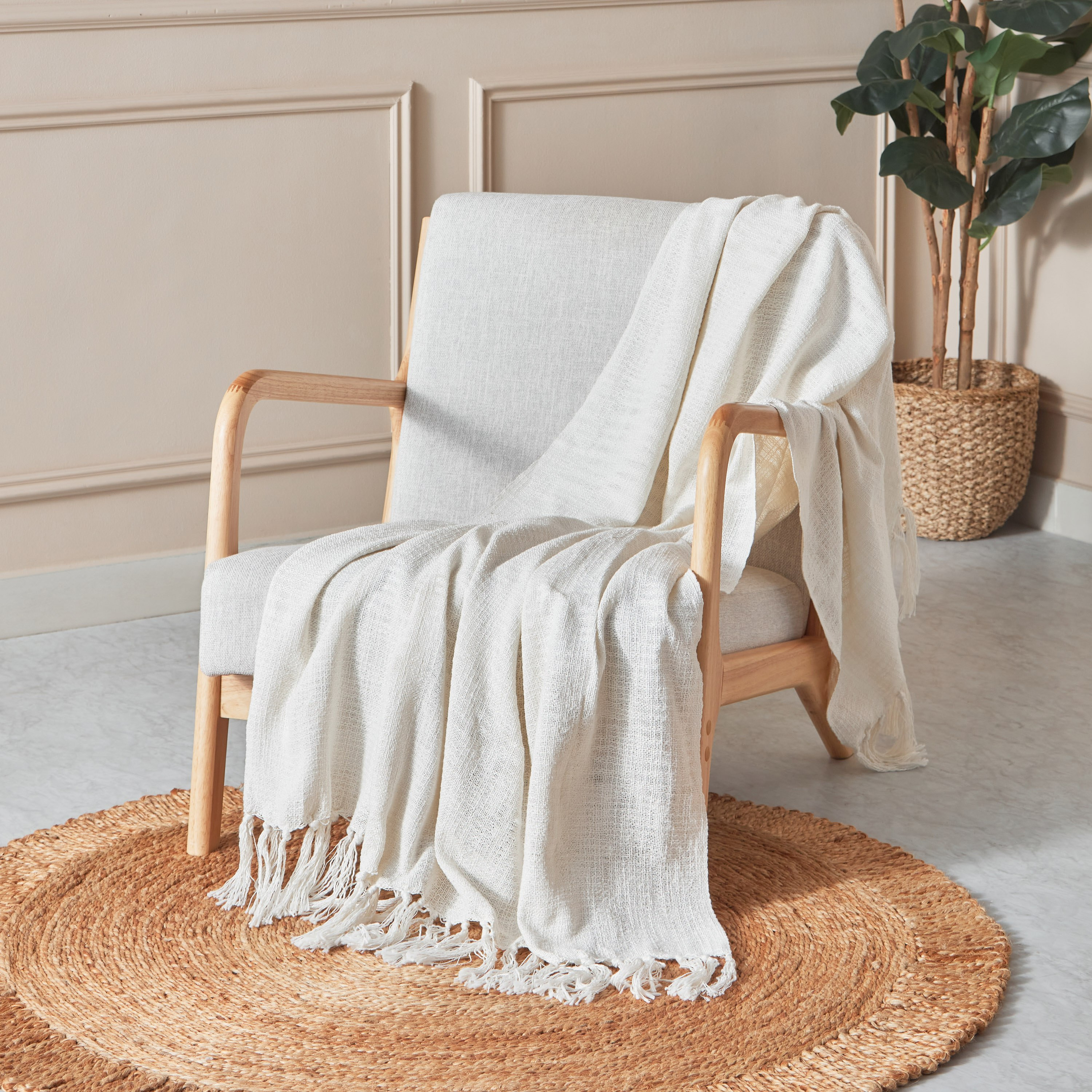 بطانية خفيفة منسوجة بشرابات من جيرجا - 127x152 سم-hbxhomeware-hbxbedroom-image-1