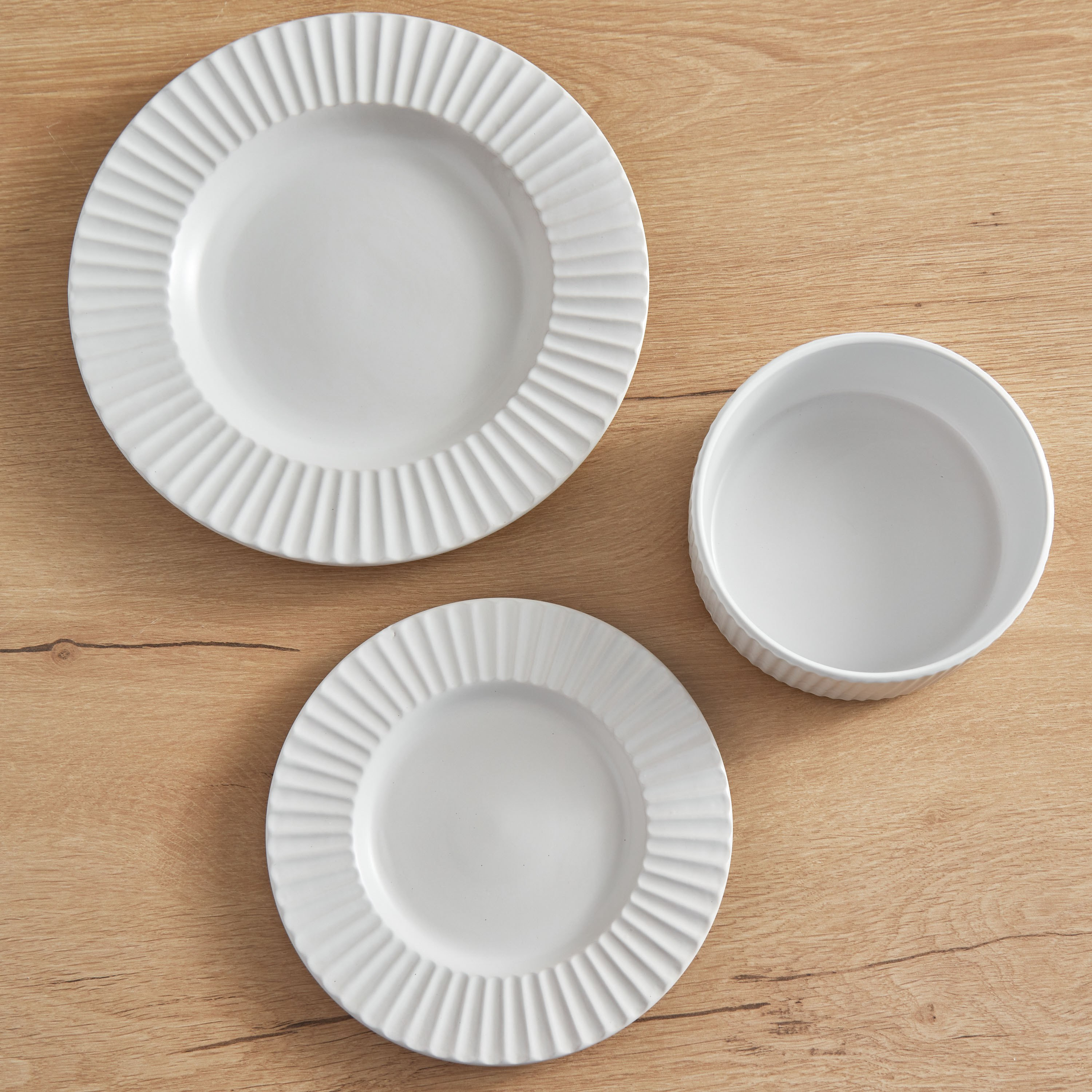 طقم عشاء 12 قطعة من الخزف الحجري من إليجنزا - 4 أشخاص-hbxhomeware-hbxkitchen-image-2
