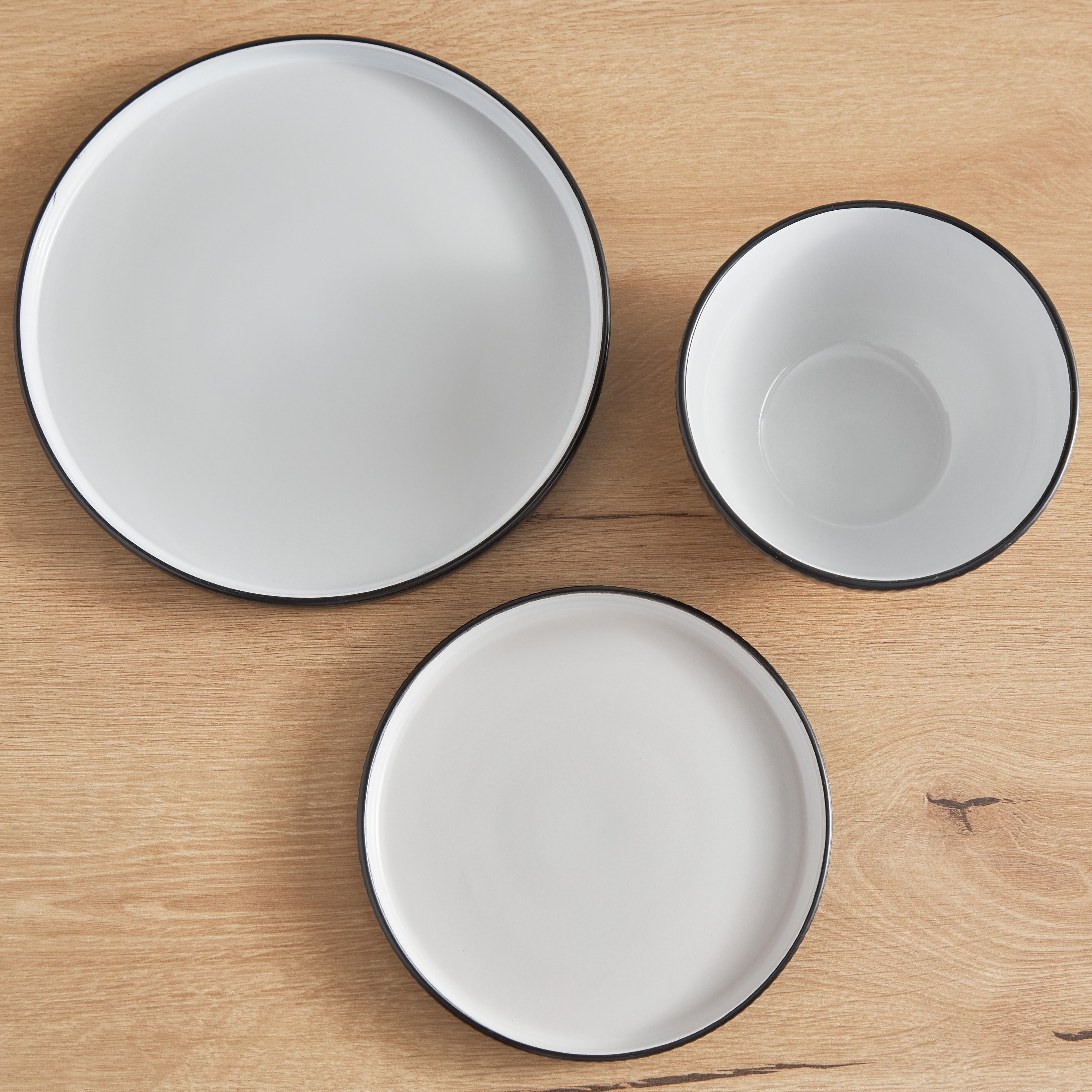 طقم عشاء 18 قطعة من الخزف الحجري من إليجنزا - 6 أشخاص-hbxhomeware-hbxkitchen-image-2
