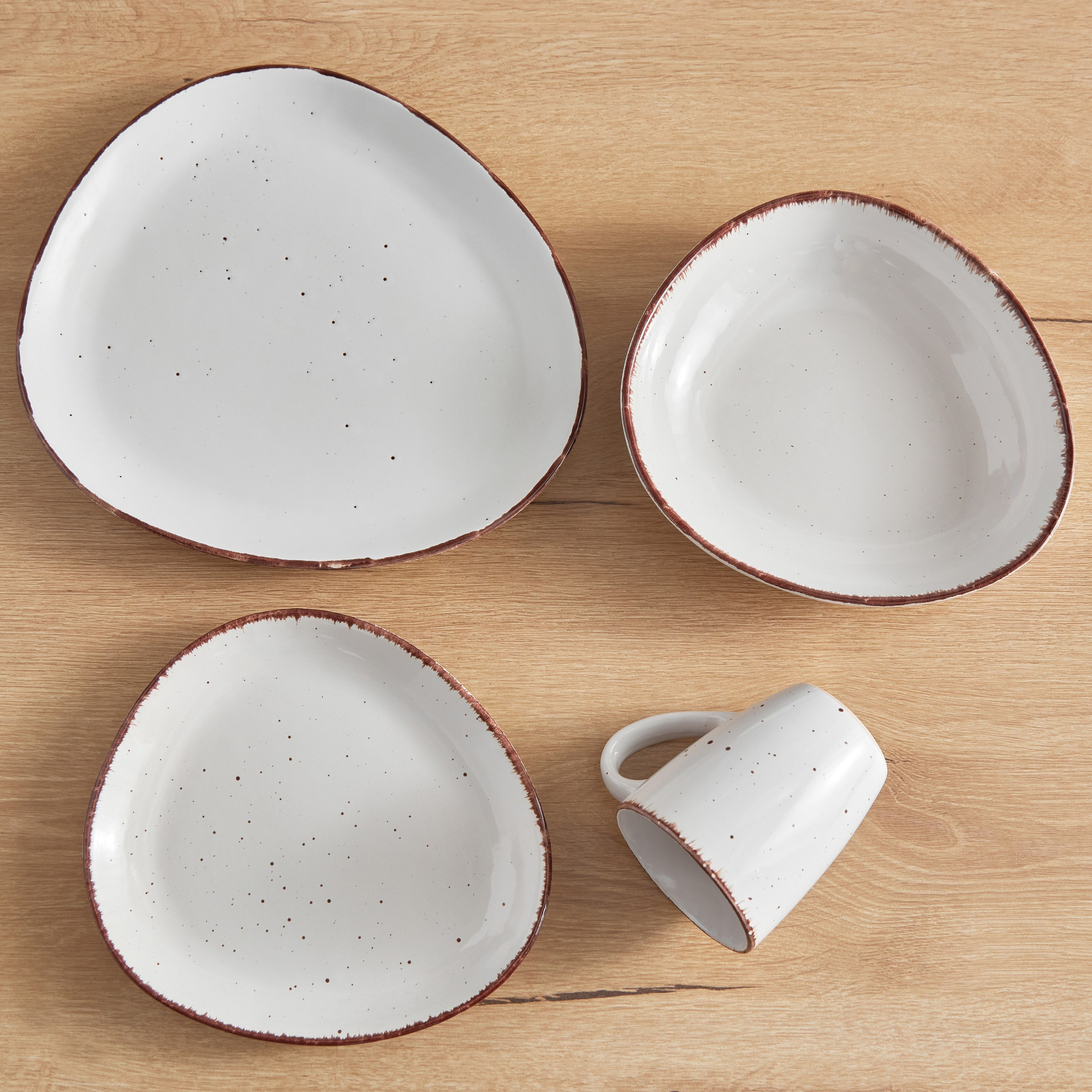 طقم عشاء 16 قطعة من الخزف الحجري من إليجنزا - 4 أشخاص-hbxhomeware-hbxkitchen-image-2