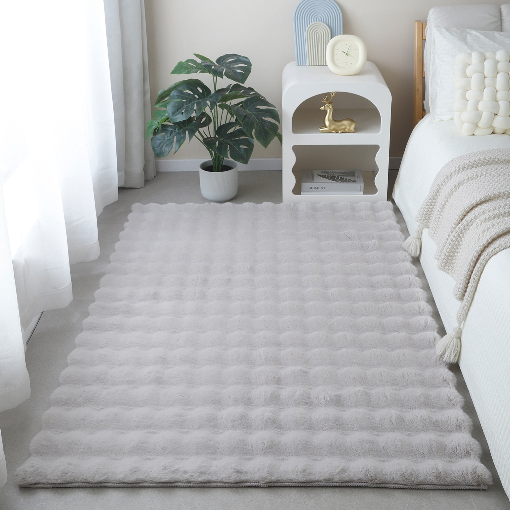 سجادة فرو أرنب صناعي من إلسدون - 110x160 سم-hbxdecorandfurnishings-floorcoverings-rugs-image-1
