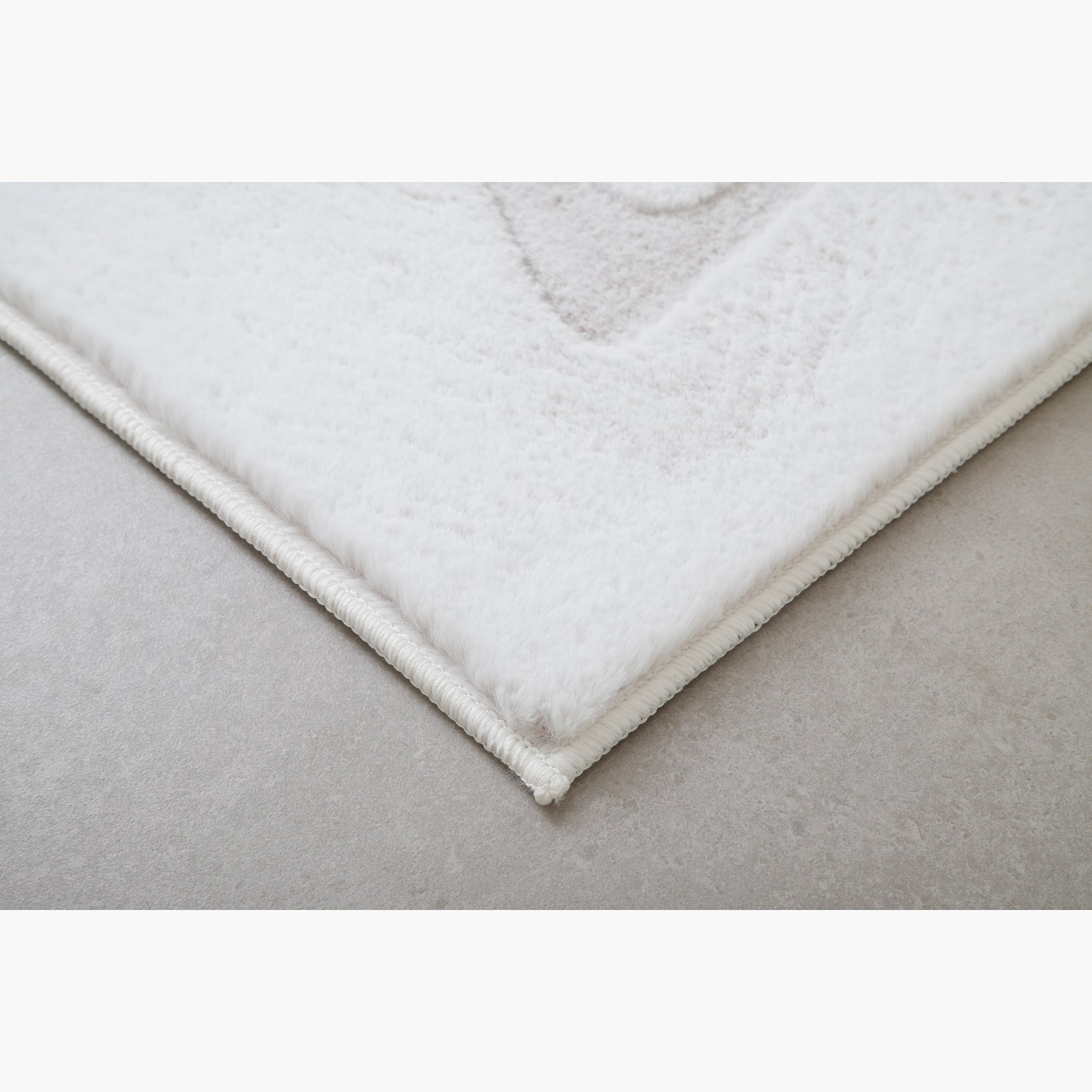 سجادة فرو أرنب صناعي من نياس - 110x160 سم-hbxdecorandfurnishings-floorcoverings-rugs-image-2