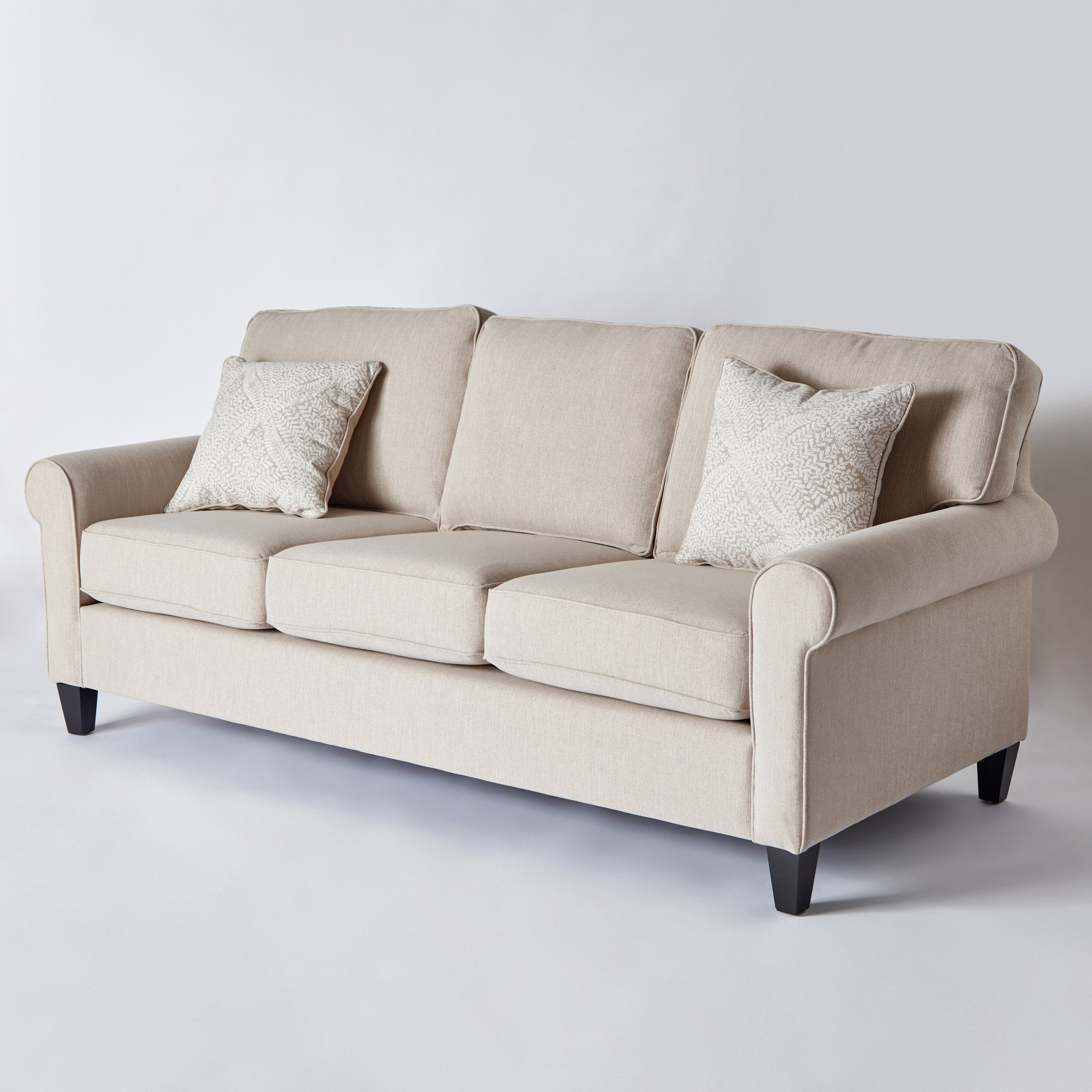 كنبة من خشب البلوط 3 مقاعدة بوسادتين من أنجيليك-hbxlivingroom-sofasandarmchairs-sofas-image-10
