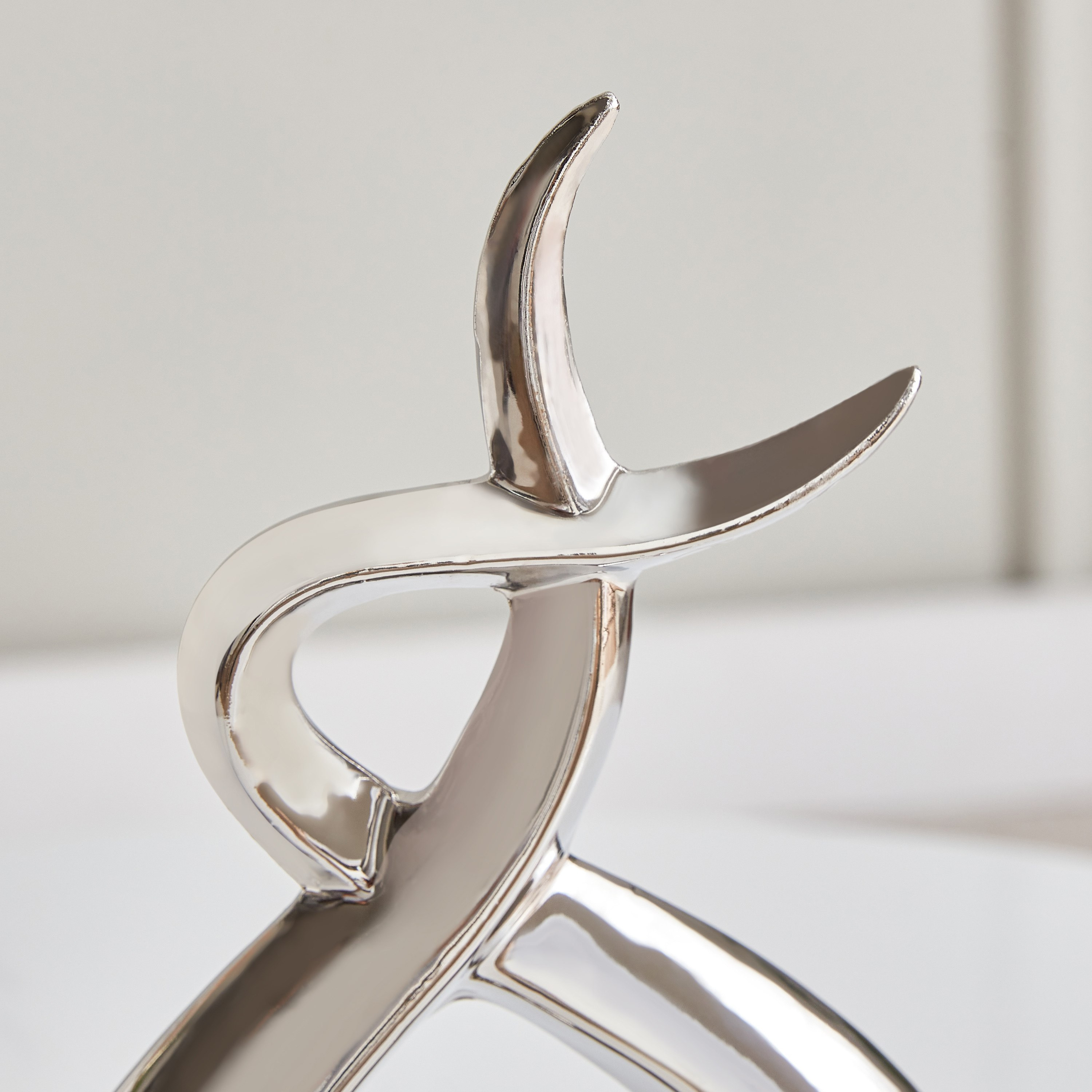 قطعة ديكور سيراميك مودرن من آش- 18x7x31  سم-hbxhomeware-homedecor-figurinesandornaments-image-4