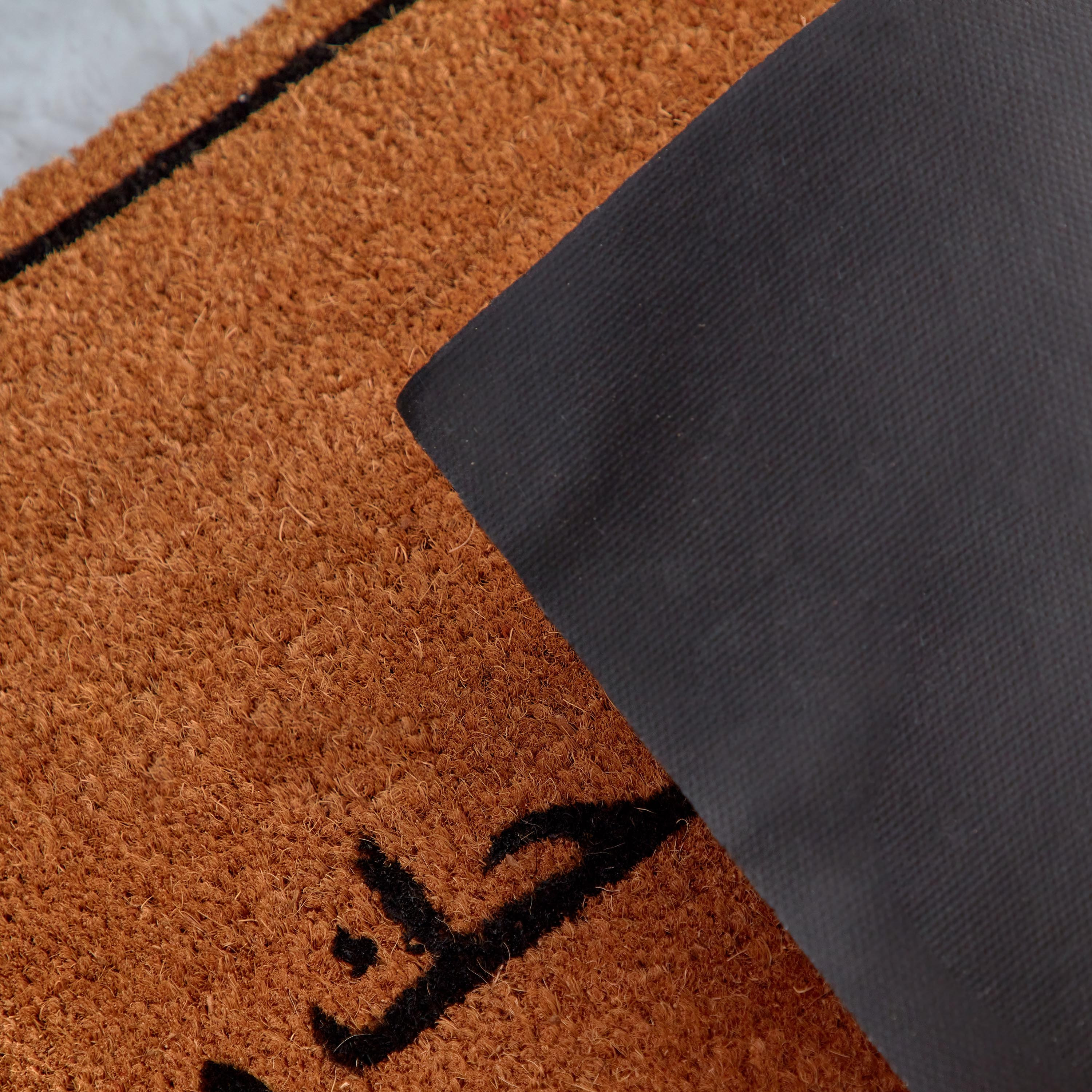 سجادة باب من ألياف جوز الهند بظهر بي في سي وطبعات عربية - 60x90 سم-PROMO_HB_AE_B2G2_011025-image-4