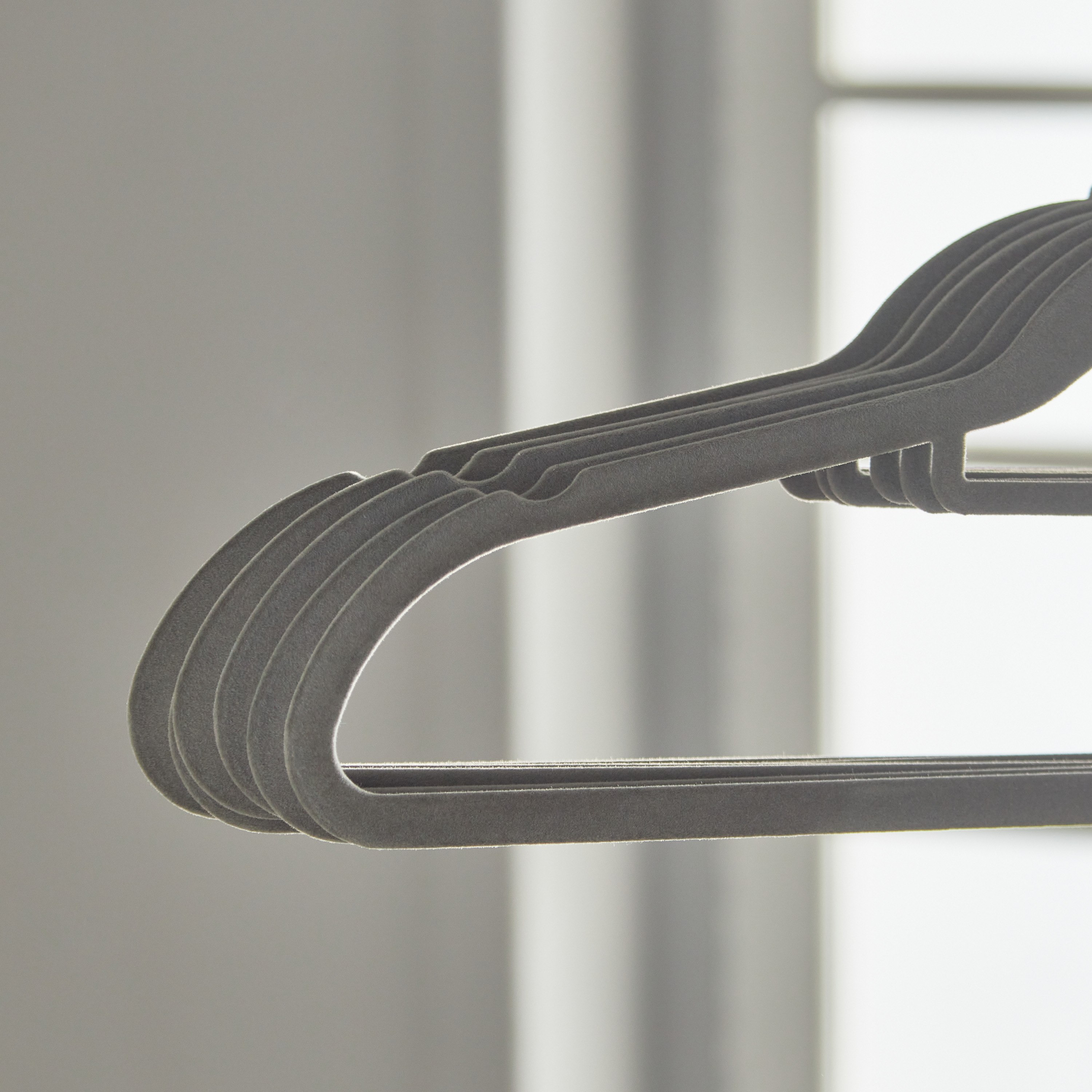 طقم علّاقات مخملية 6 قطع من أميتي-hbxhomeware-bathandlaundry-clothesdryingracks-image-4