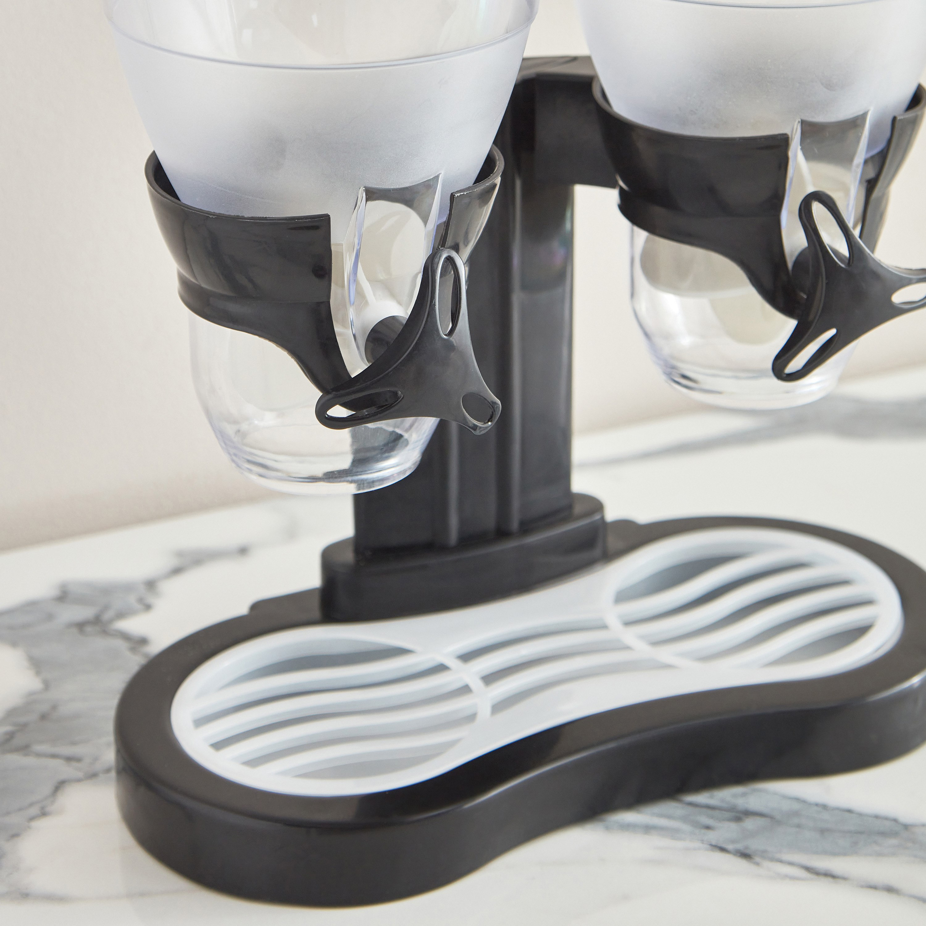 موزع حبوب مزدوج الأقسام من أميتي - 3 لتر-hbxhomeware-hbxkitchen-image-3