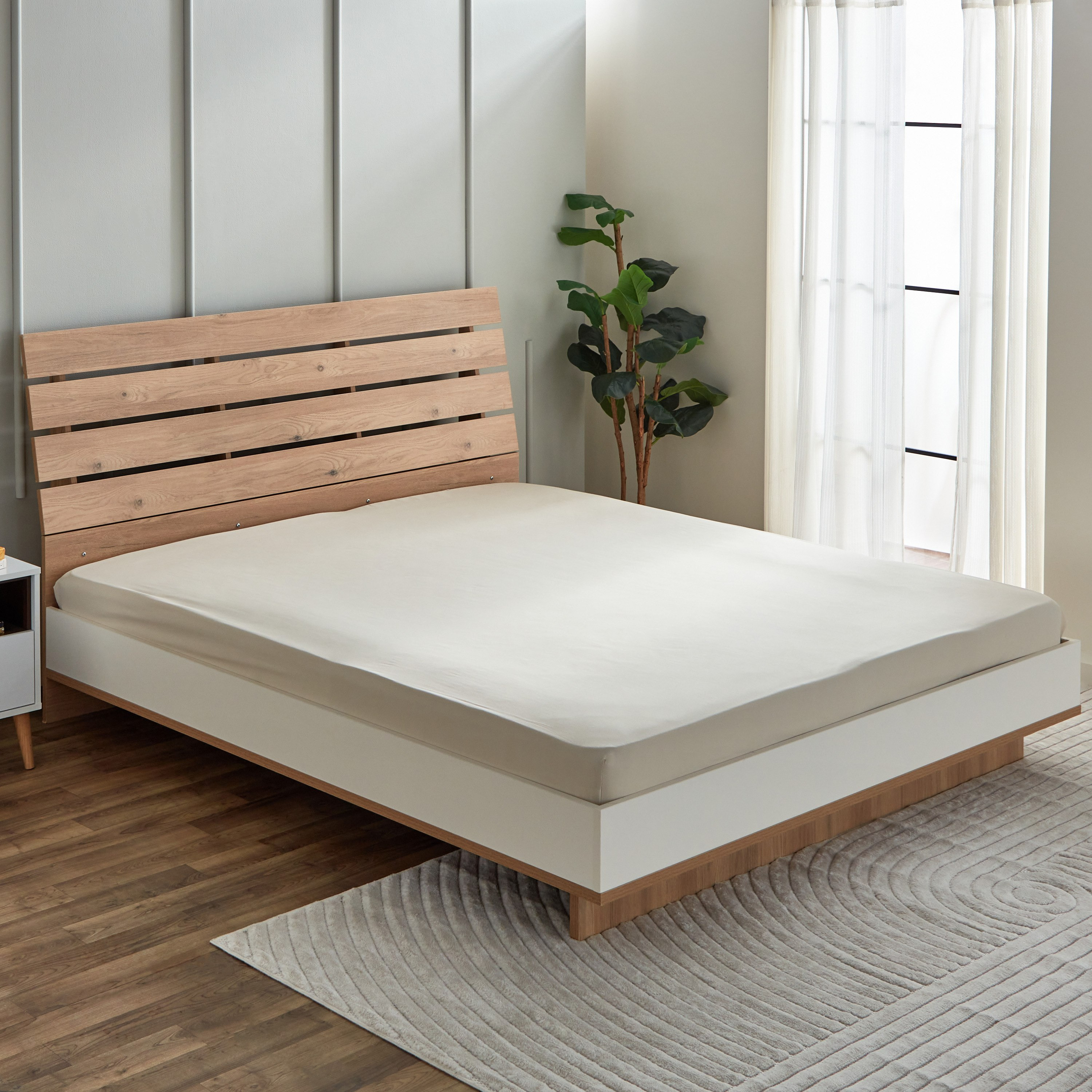 Derby Solid Microfibre Double Fitted Sheet - 140x200+25 cm-hbxhomeware-hbxbedroom-image-1