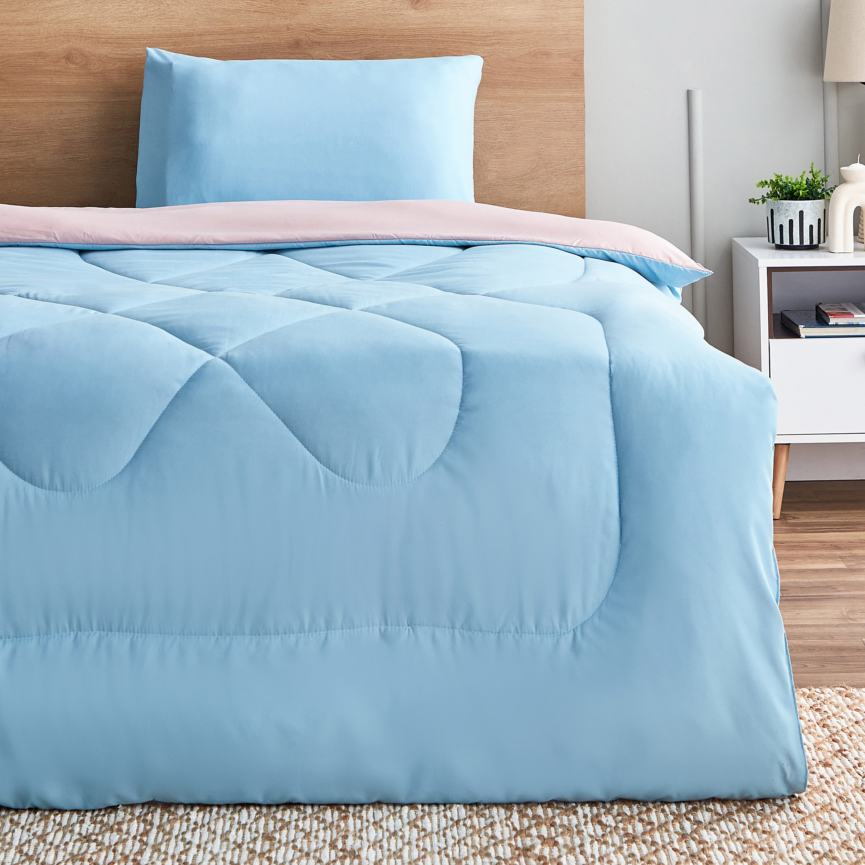 طقم لحاف توين ألياف دقيقة يستخدم على الوجهين قطعتين من ديربي - 160x220 سم-hbxhomeware-hbxdecorandfurnishings-image-1