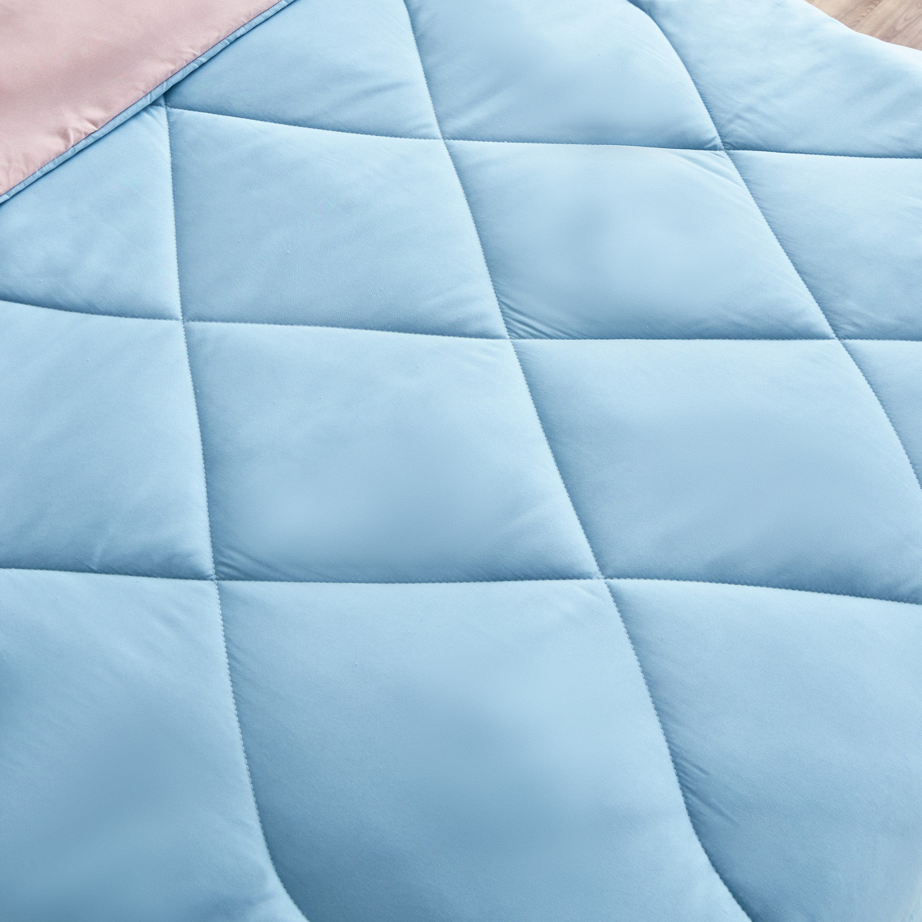 طقم لحاف توين ألياف دقيقة يستخدم على الوجهين قطعتين من ديربي - 160x220 سم-hbxhomeware-hbxdecorandfurnishings-image-5