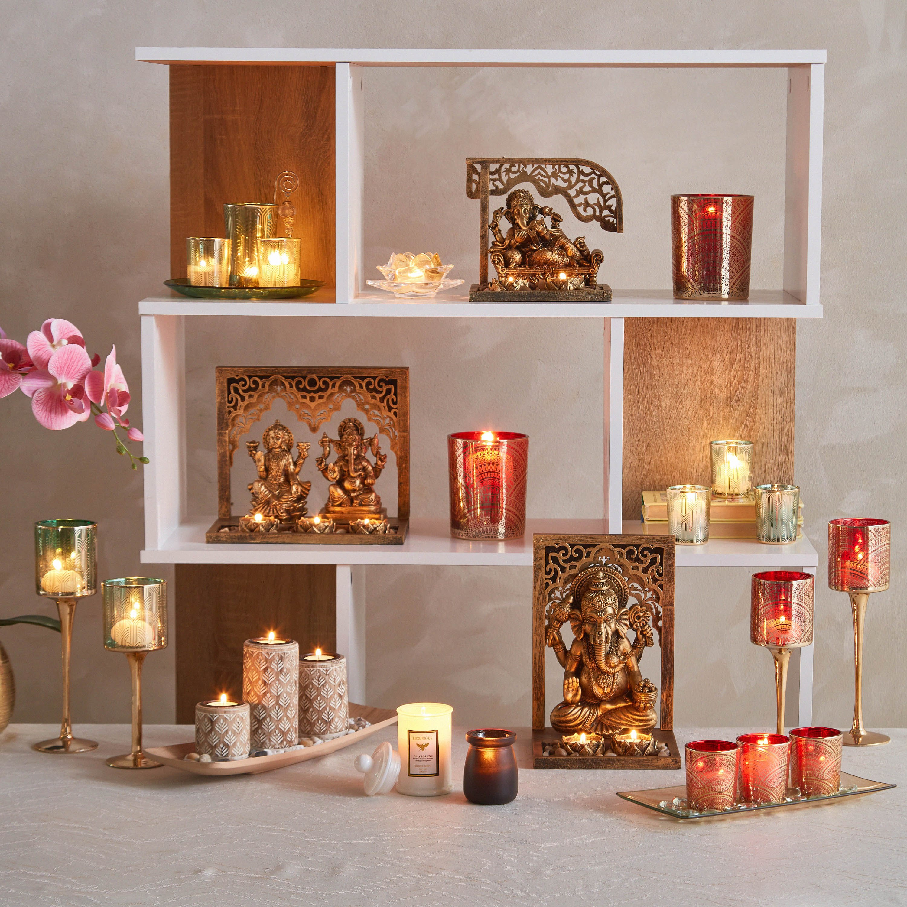 Dexi Scented Candle with 3% Fragrance 55% Wax Grammage and Cork - 5x7 cm-hbxhomeware-hbxdecorandfurnishings-image-5