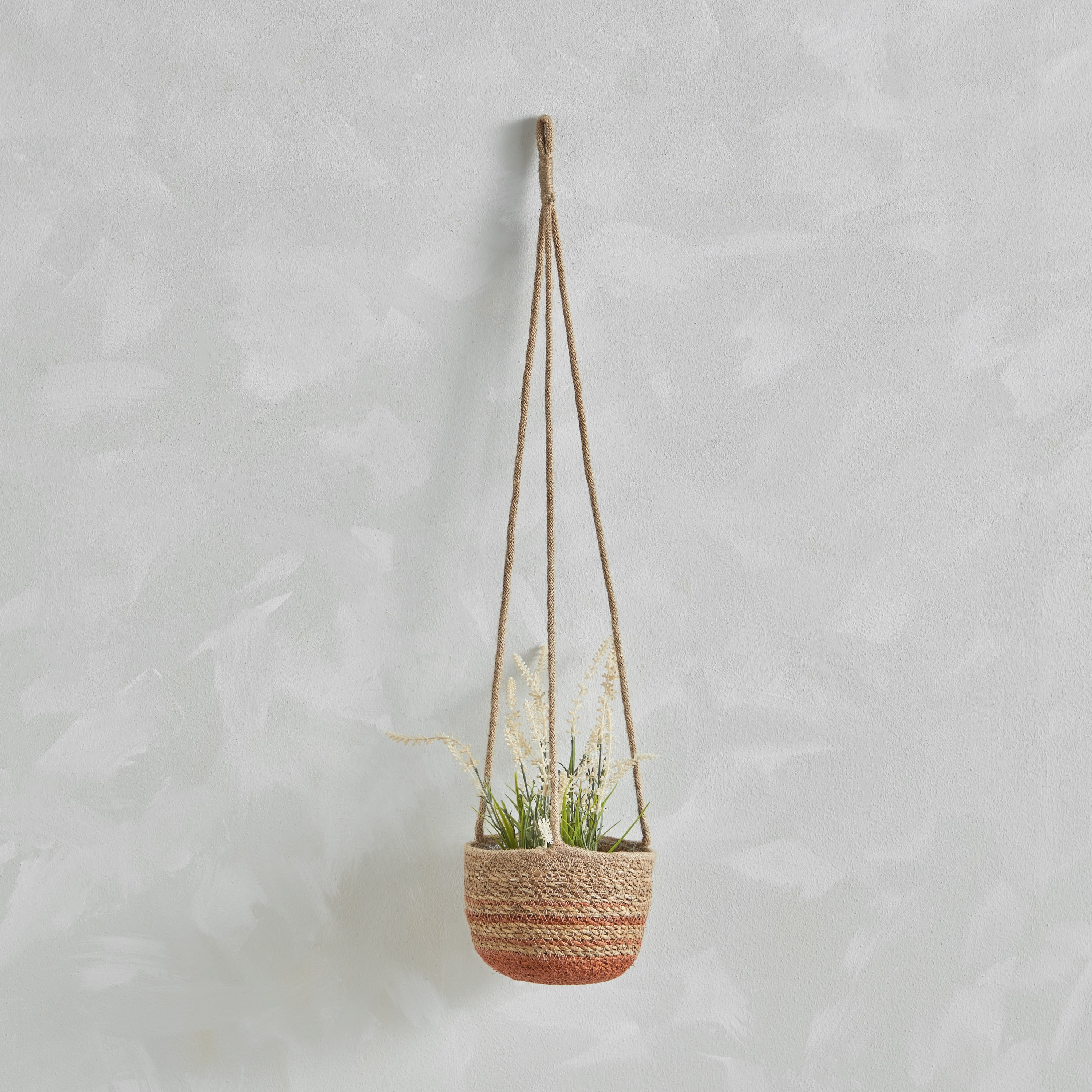 إناء روطان معلق على شكل حرف U من نيتشورالوم - 17x17x68 سم-hbxhomeware-hbxdecorandfurnishings-image-1