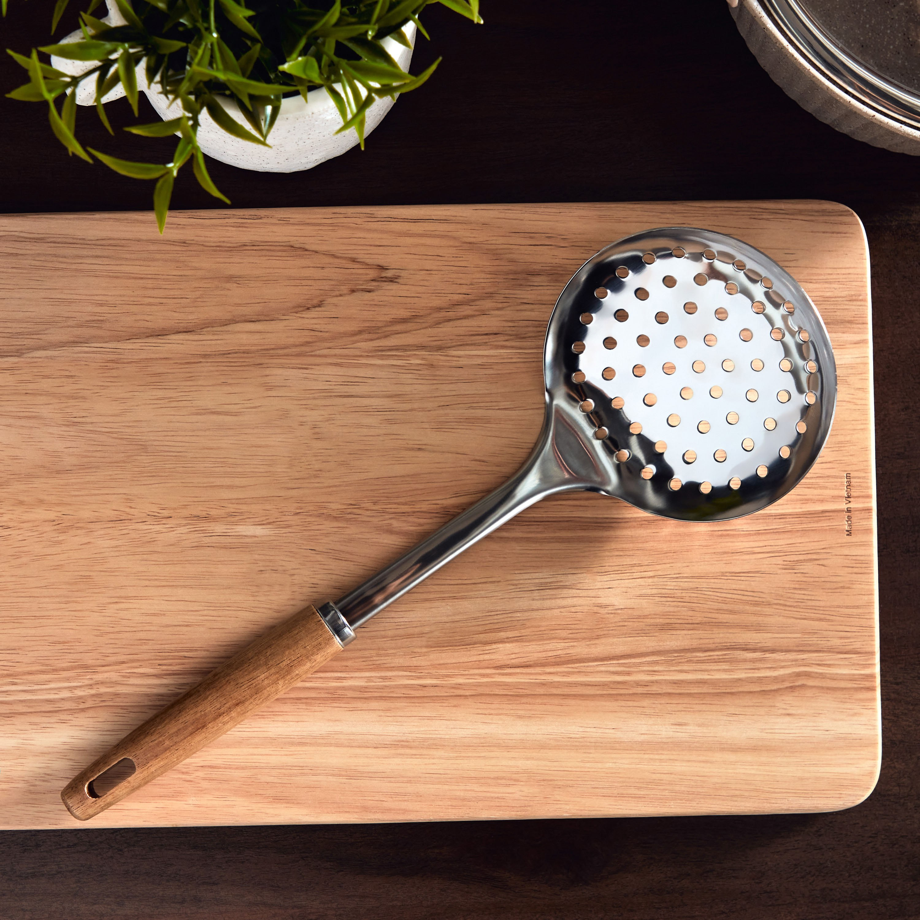 Eco Grip Skimmer-hbxhomeware-hbxkitchen-image-1