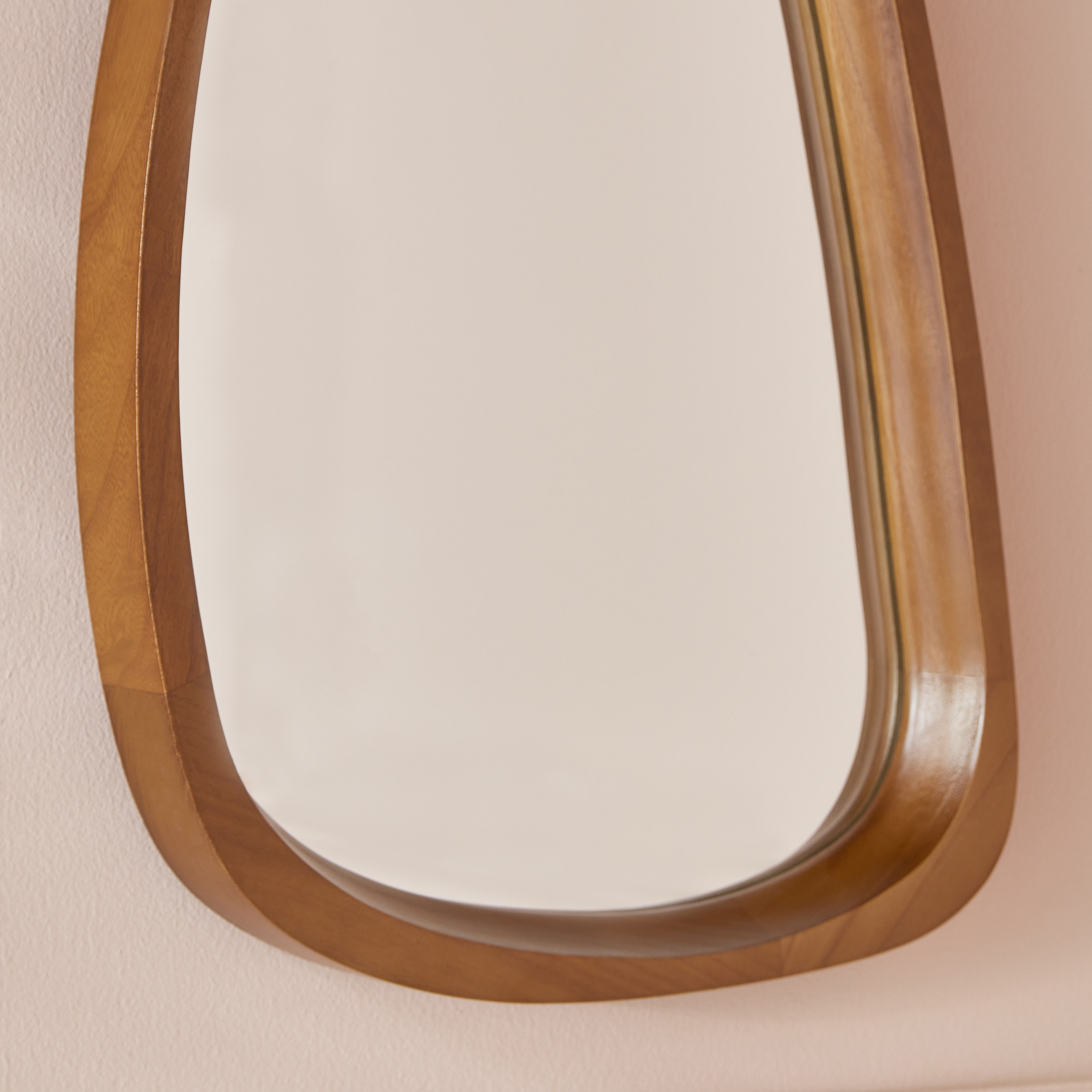 مرآة بإطار خشب من رضا - 40x60 سم-PROMO_HB_AE_B2G2_011025-image-3