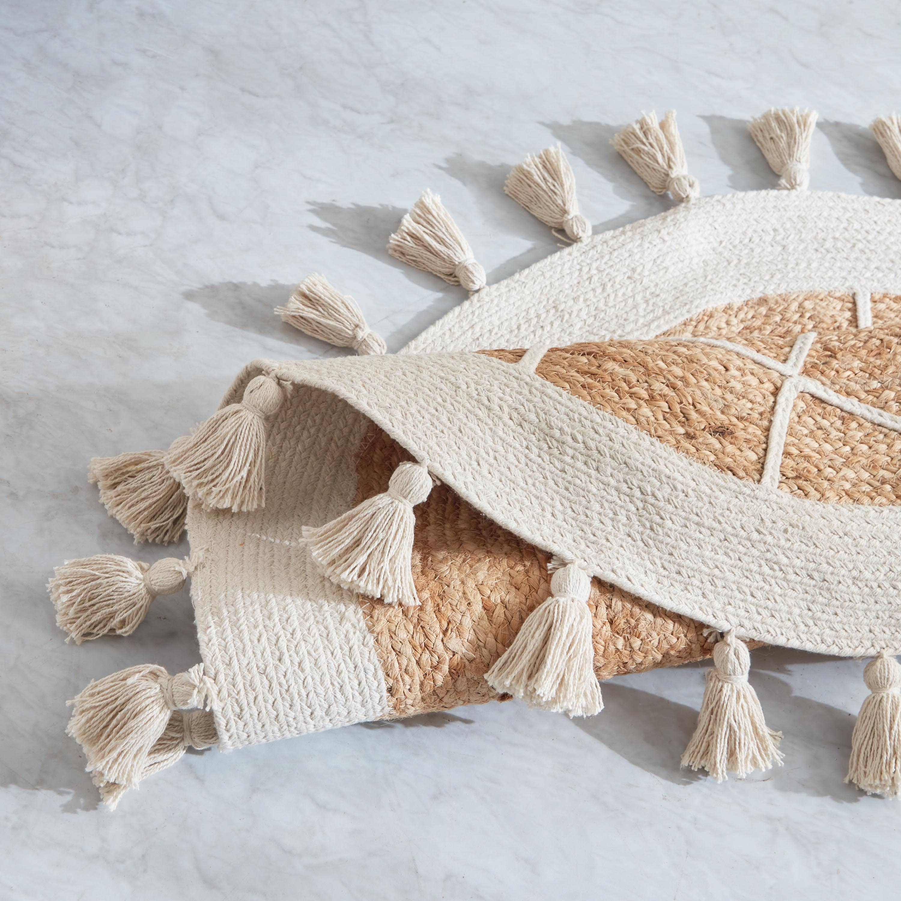 سجادة جوت مستديرة مصنوعة يدويًا من إيكو - 150 سم-hbxdecorandfurnishings-floorcoverings-rugs-image-4
