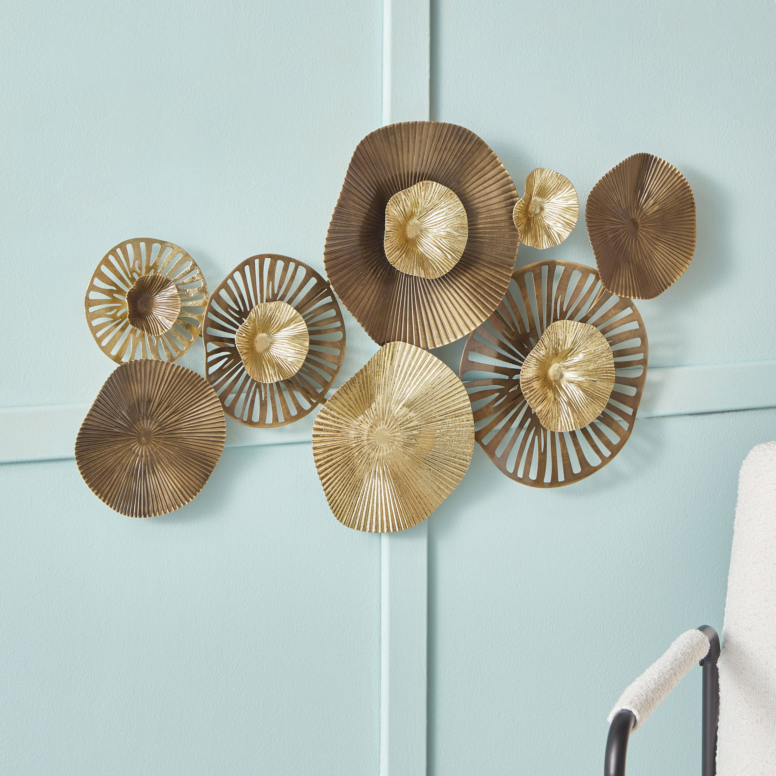 ديكور حائط معدني من تيسو - 85.1x48.9x5.7 سم-hbxlivingroom-walldecor-wallart-image-1