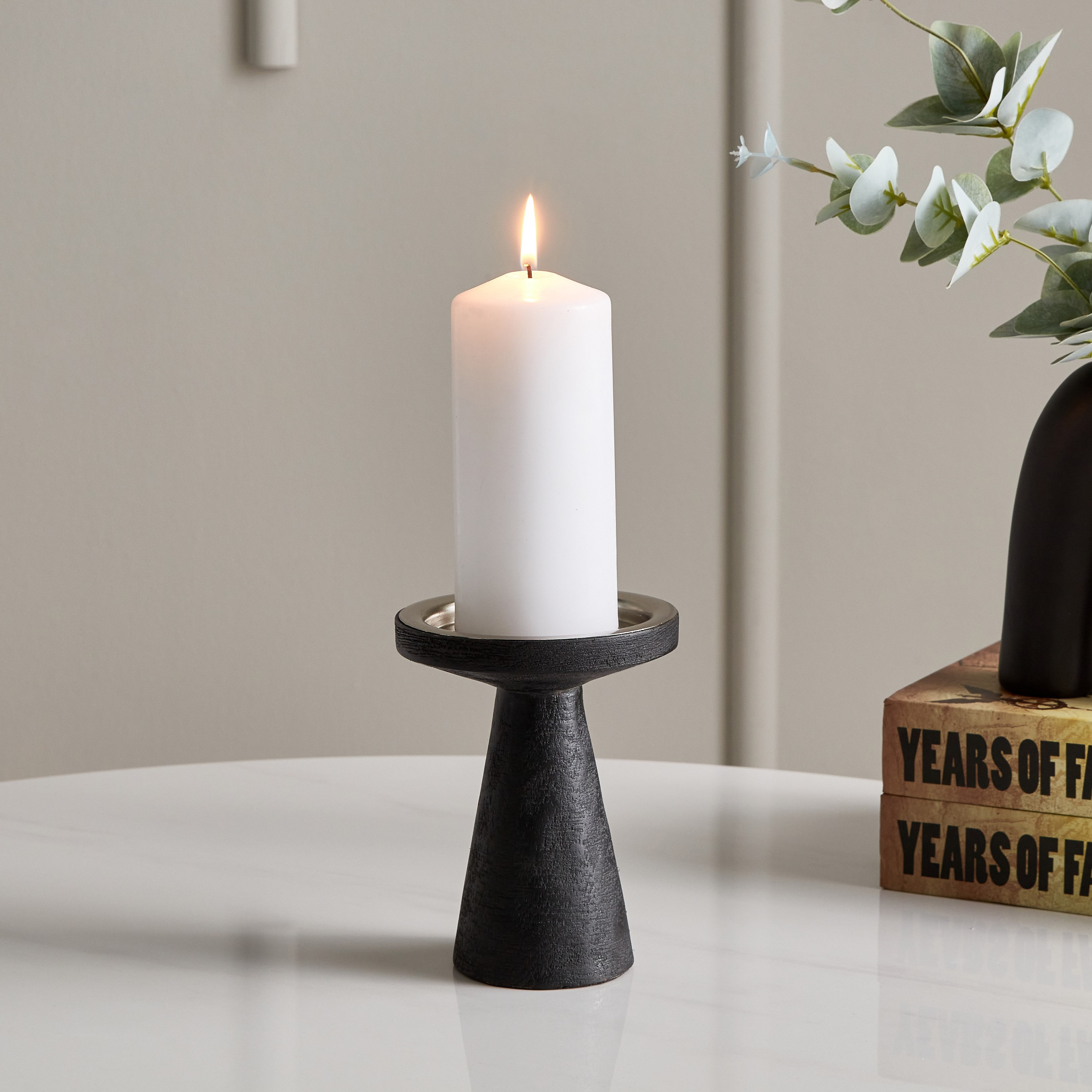حامل شموع خشبي عمودي من فيرف - 10x10x13 سم-hbxlivingroom-decorandaccessories-candleholders-image-1
