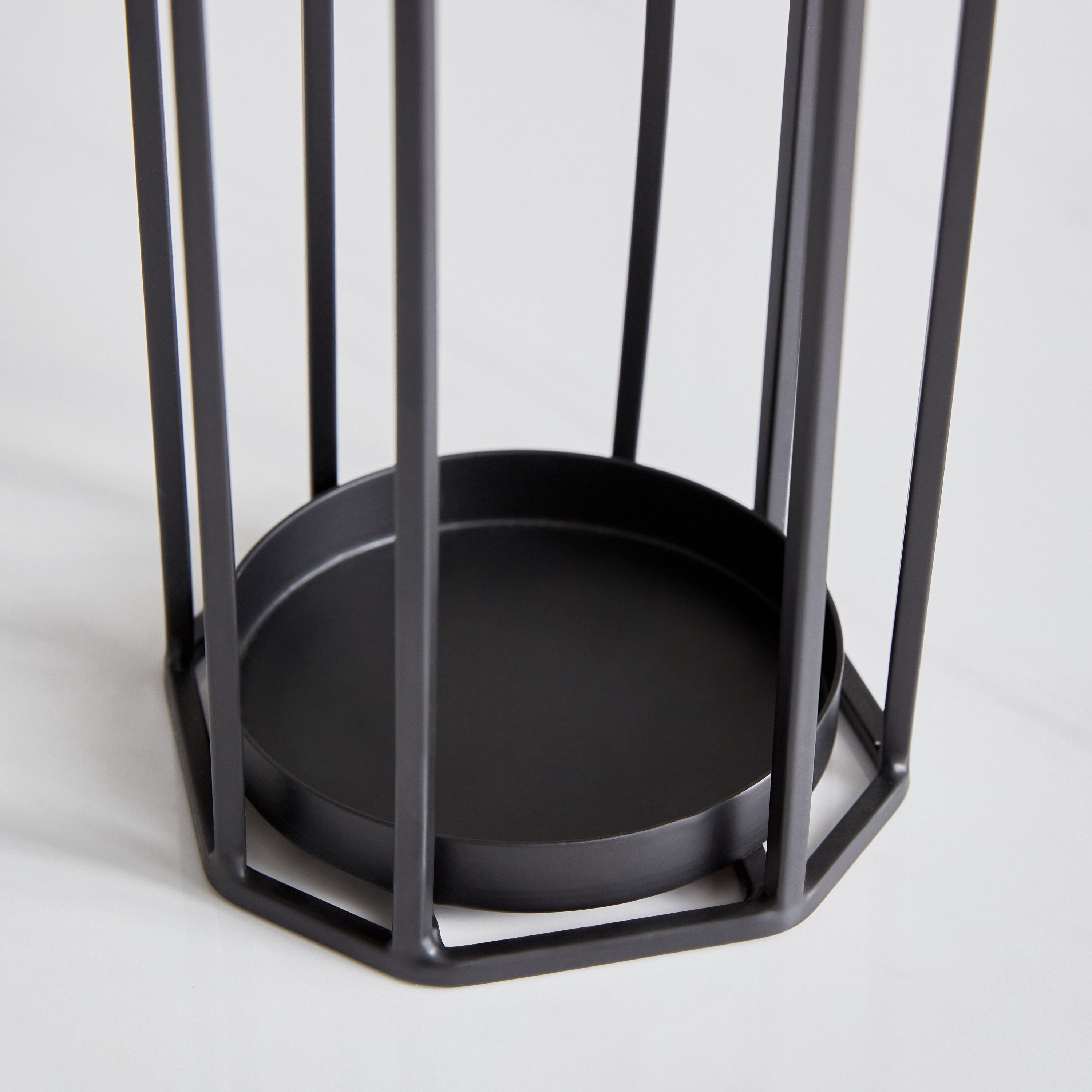 حامل شموع فانوس معدن مع زجاج من فيرف - 18x18x28.5 سم-hbxlivingroom-decorandaccessories-candleholders-image-4