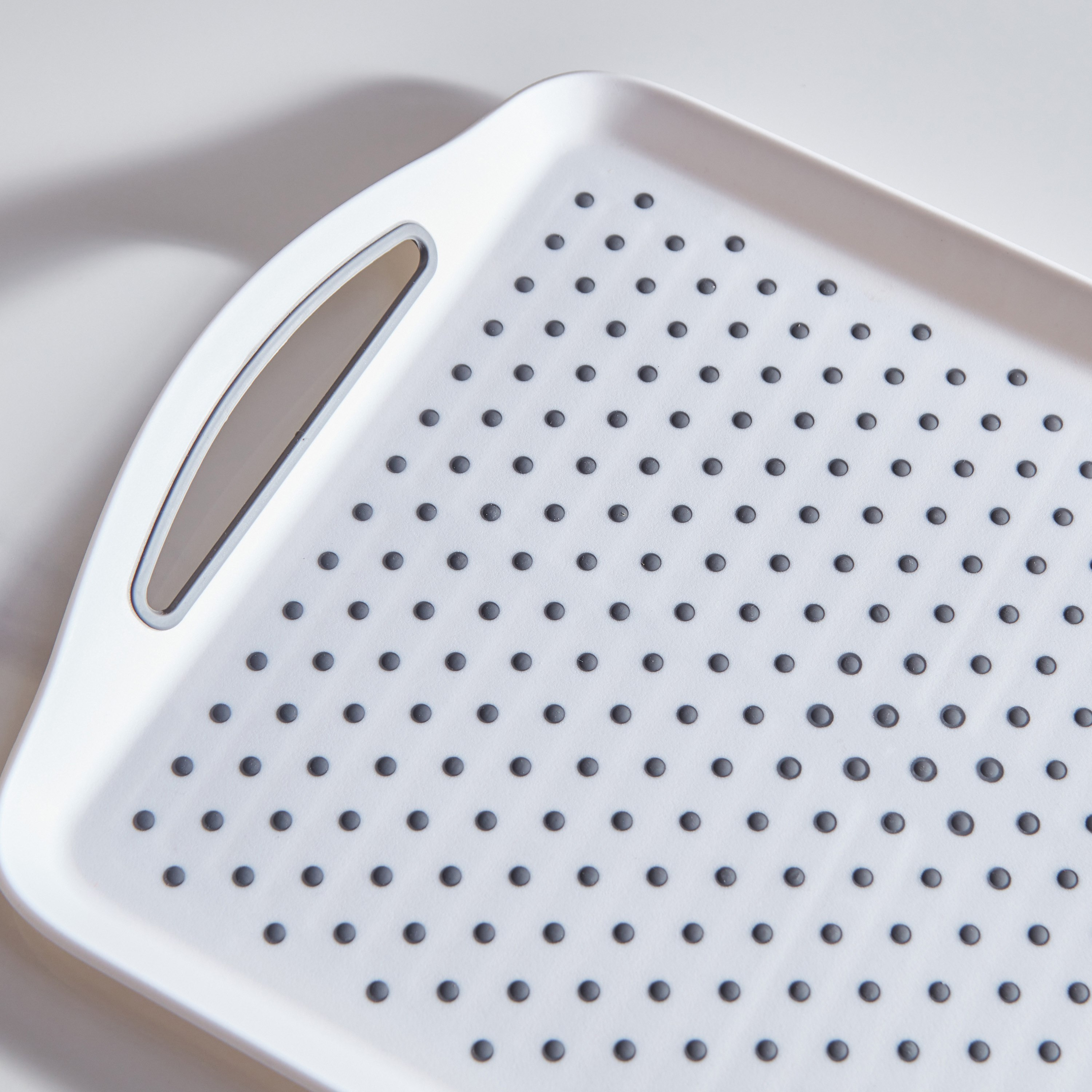Omega Anti-Slip Tray with Handle-hbxdecorandfurnishings-tabletop-serveware-image-3