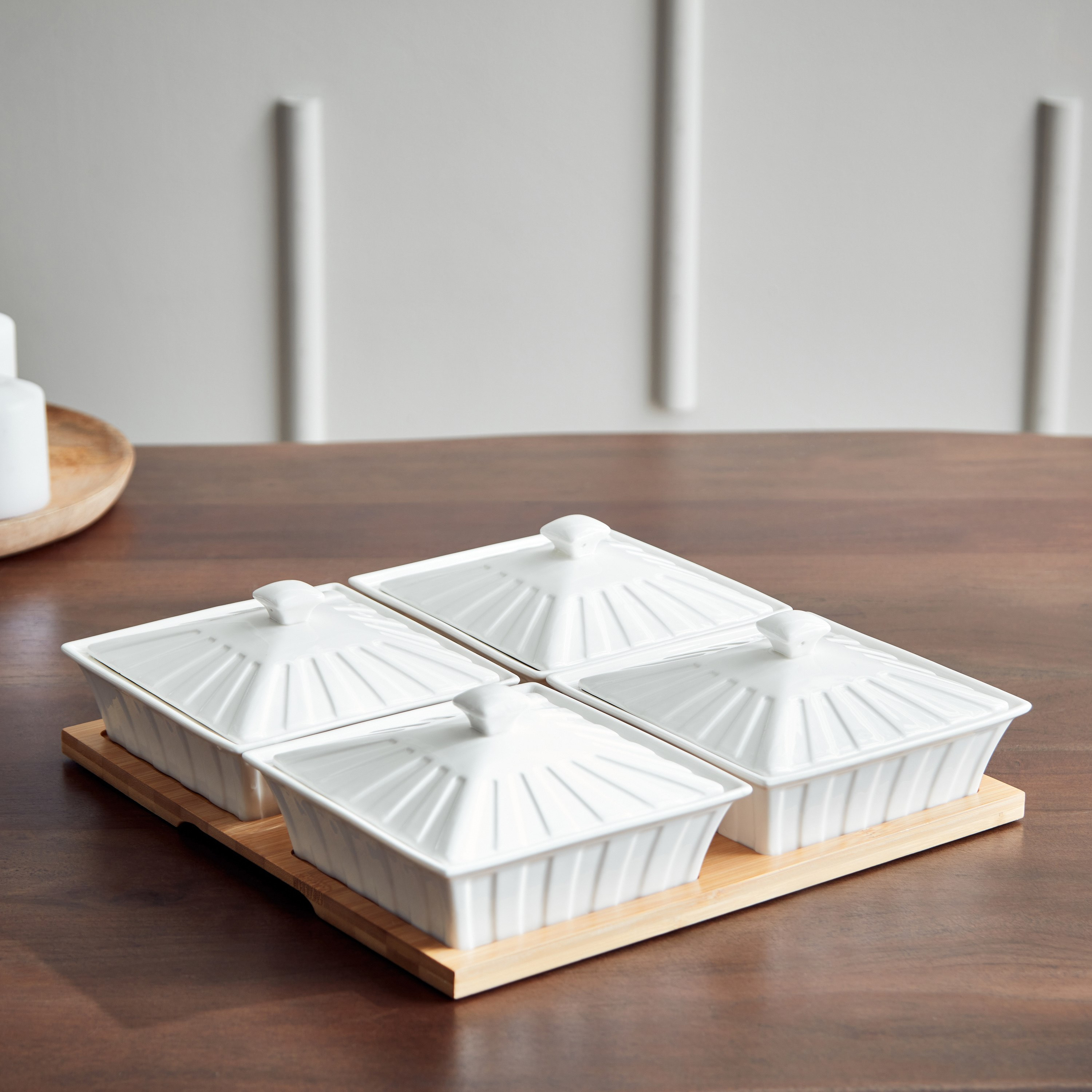 طقم تقديم 4 قطع مع صحن خيزران من سوبريم-hbxhomeware-hbxkitchen-image-1