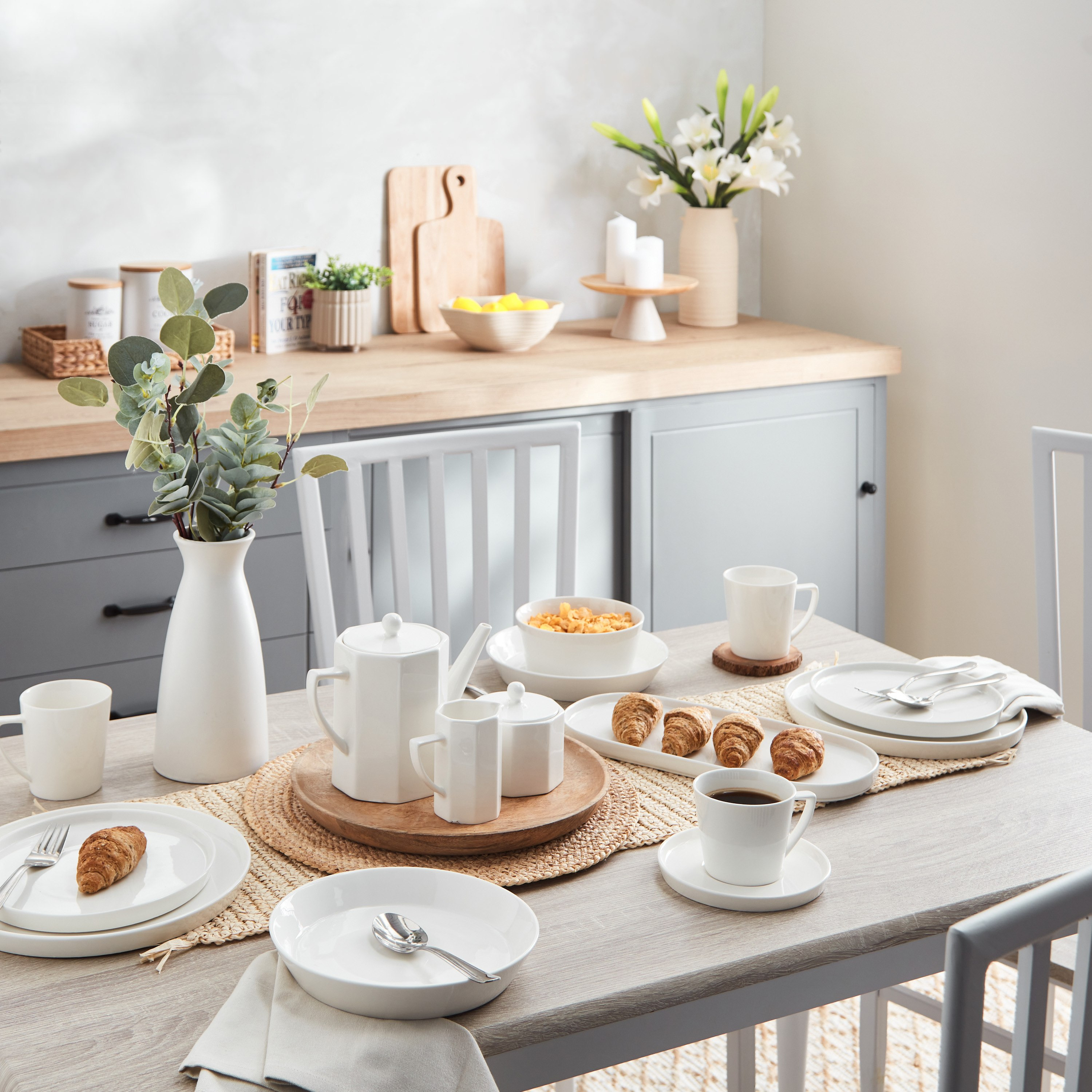 Alice New Bone China Side Plate - 20 cm-hbxdecorandfurnishings-tabletop-crockery-image-4