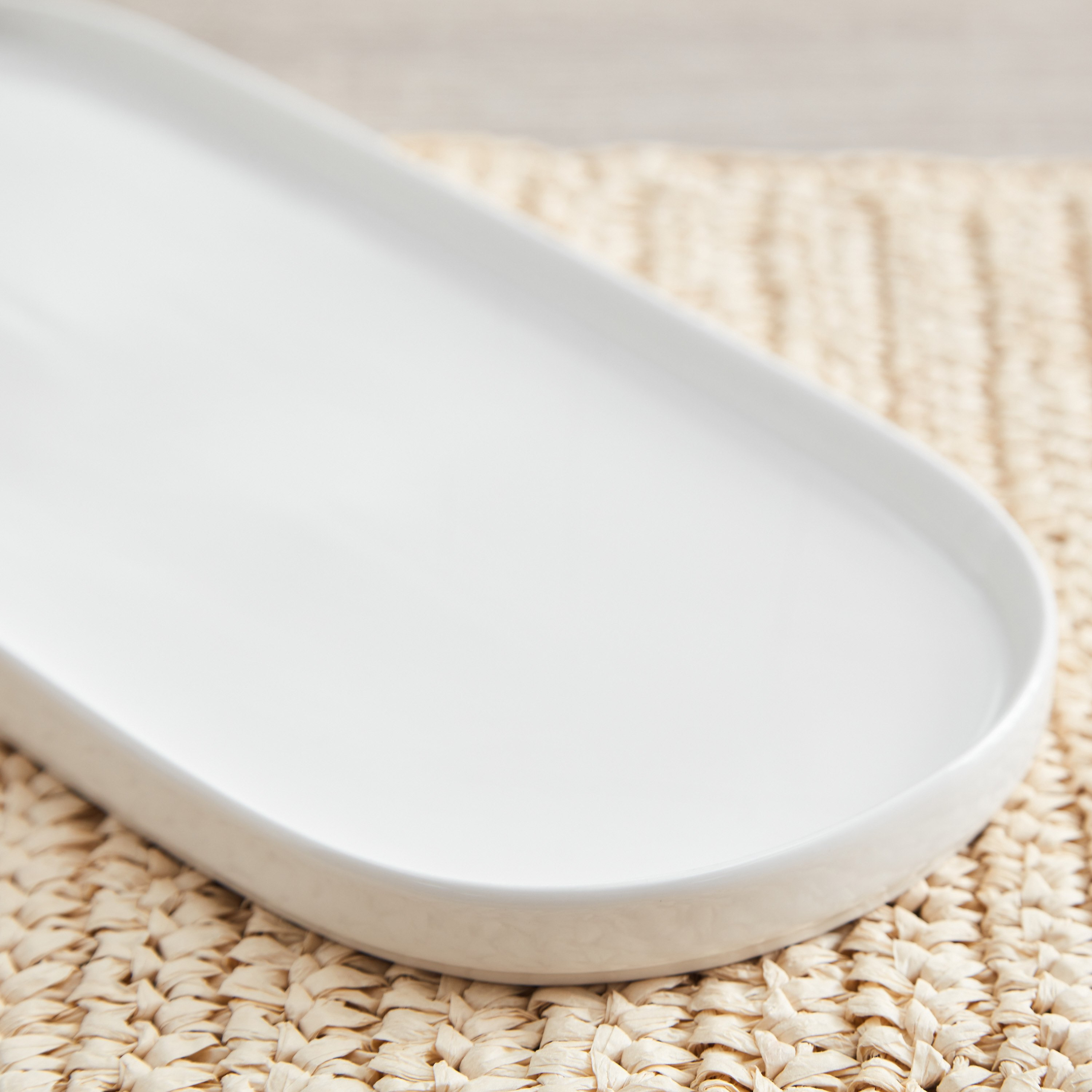 Alice New Bone China Oval Platter- 33 cm-hbxdecorandfurnishings-tabletop-crockery-image-3