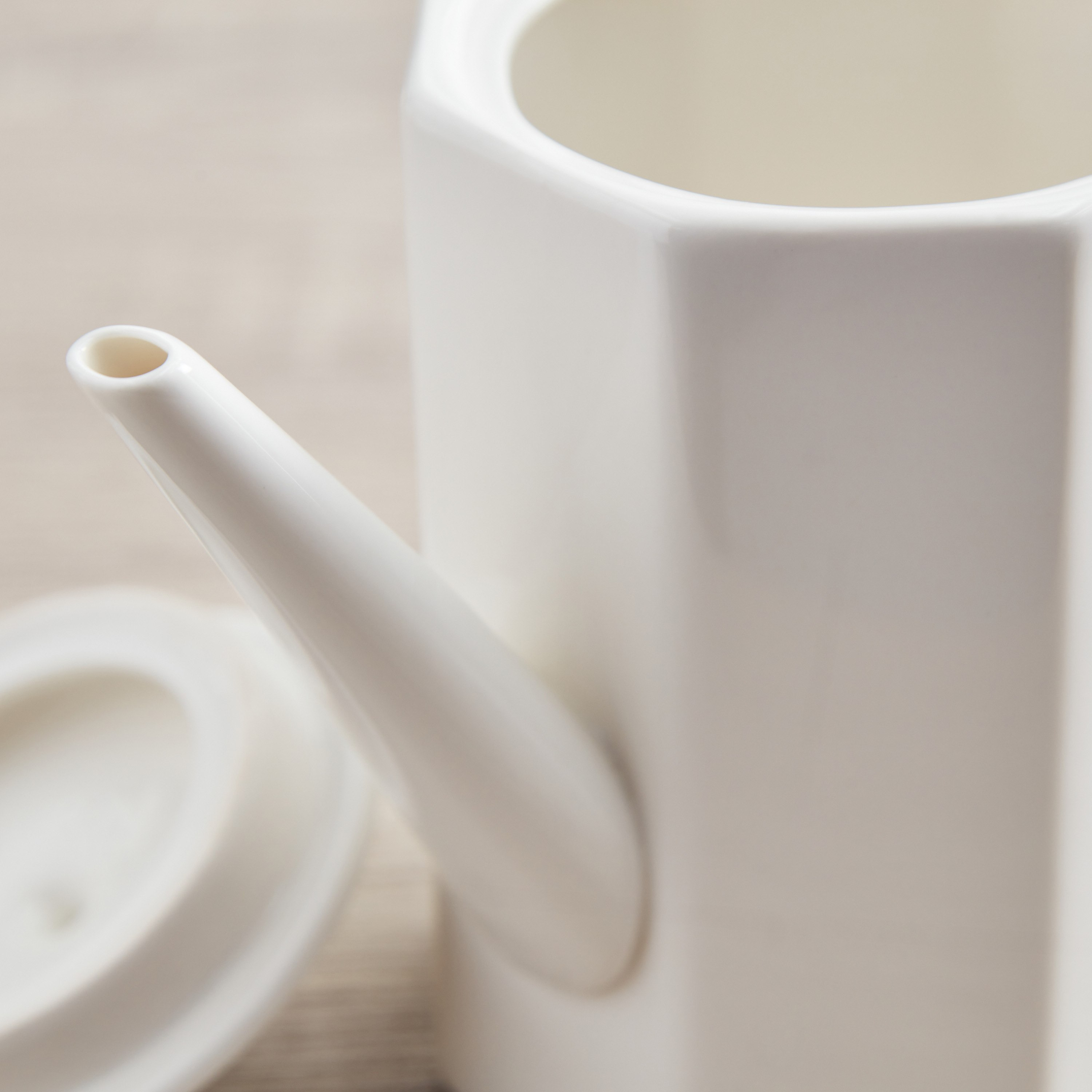 Alice New Bone China Teapot - 1 L-hbxhomeware-hbxkitchen-image-3