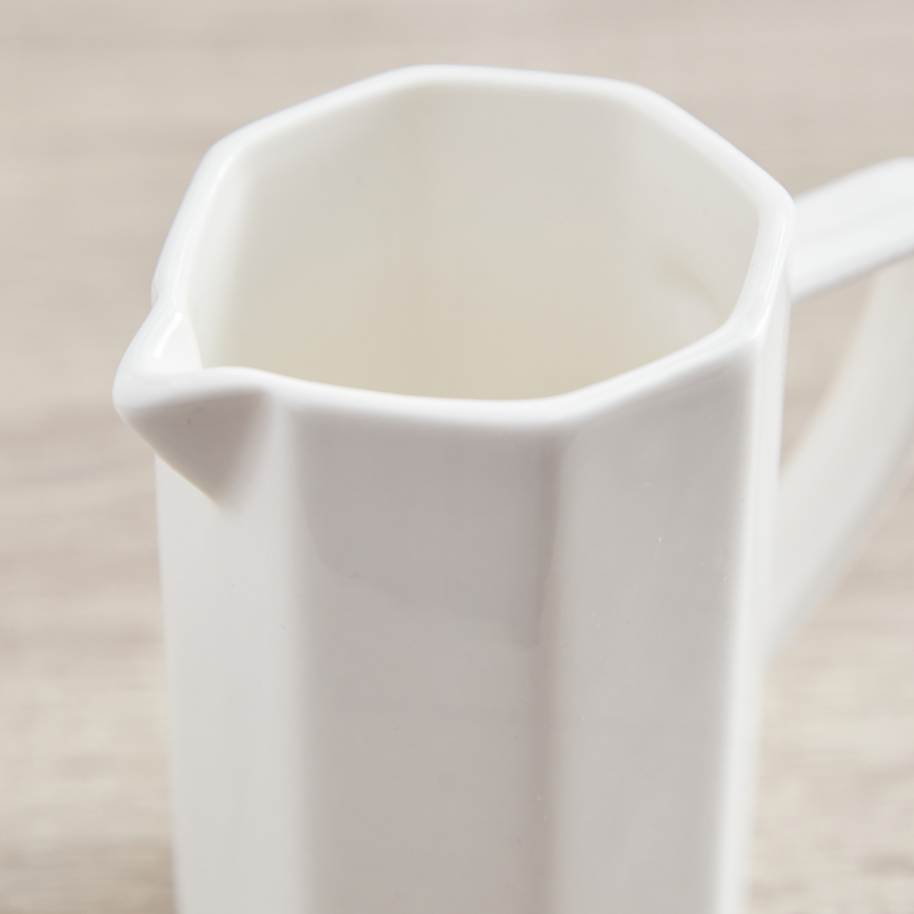 Alice New Bone China Creamer - 220 ml-hbxhomeware-diningandtabletop-coffeeandteasets-image-3